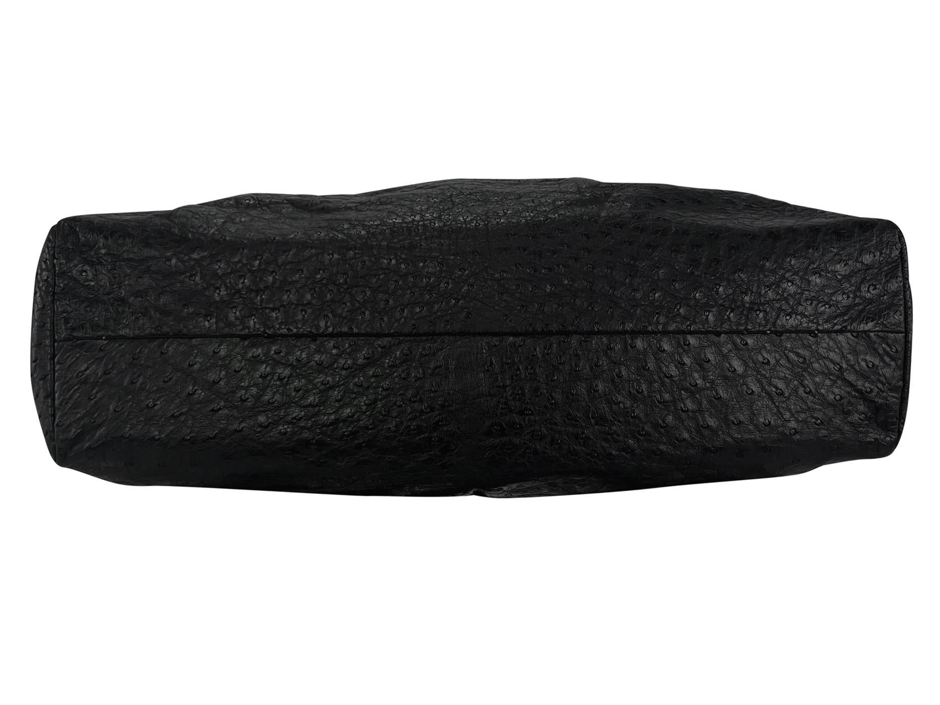 F/W 2002 Gucci by Tom Ford Extra - Large Ostrich Skin Wood Handled Tote Bag - RealList