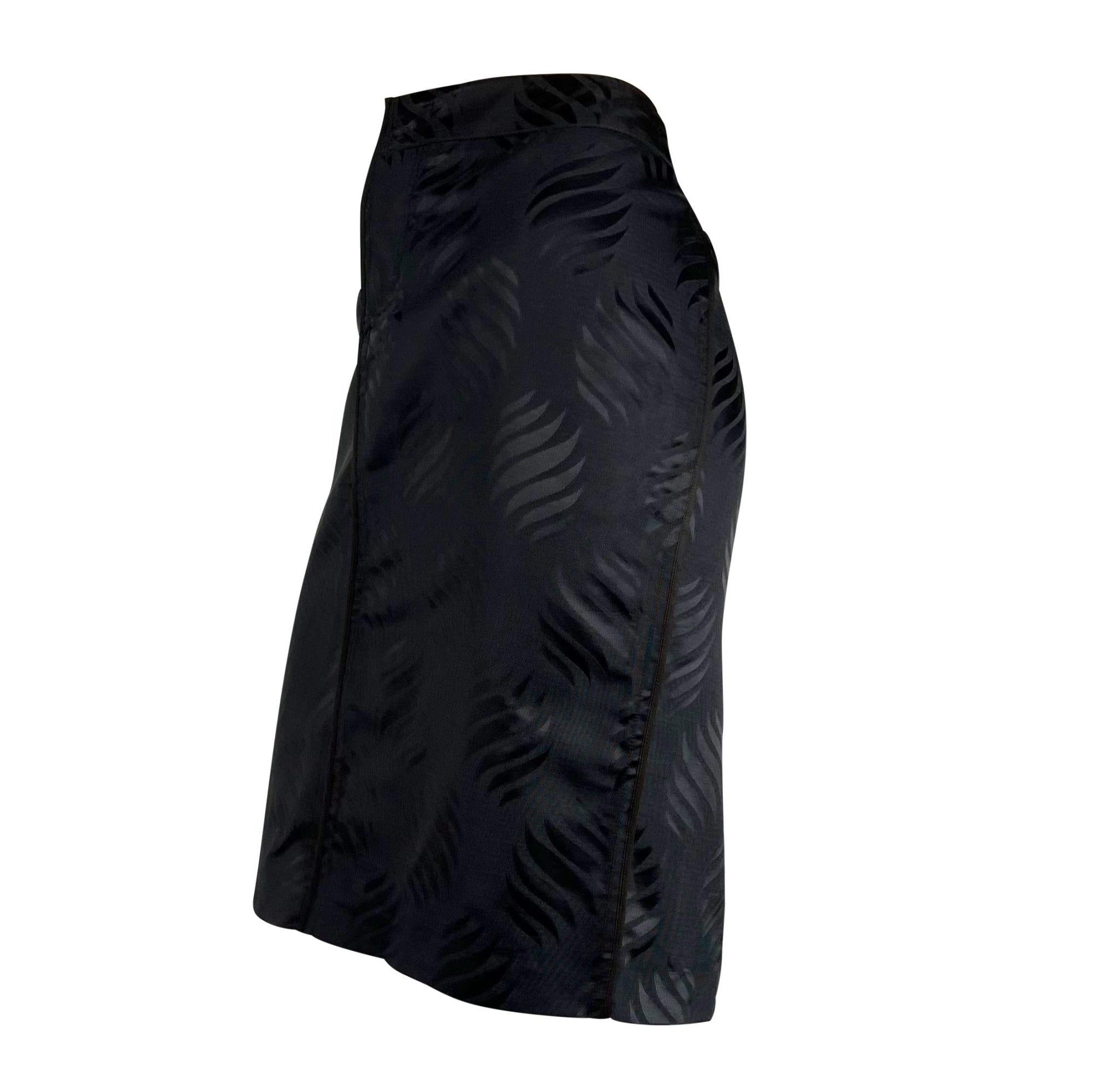 F/W 2002 Gucci by Tom Ford Navy Silk Buckle Skirt - RealList