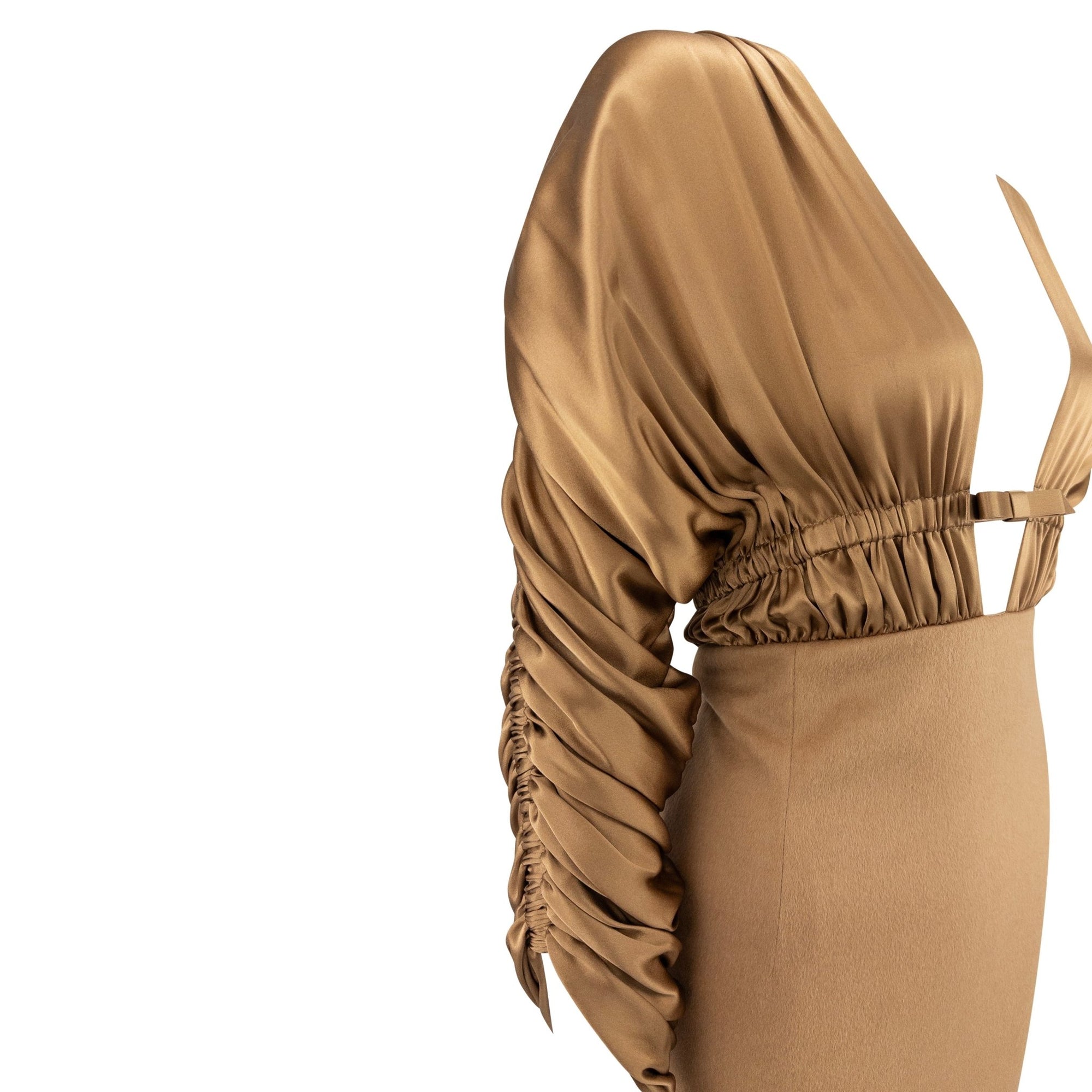 F/W 2003 Gianfranco Ferré Beyoncé Runway Plunging Long Sleeve Cocktail Dress - RealList