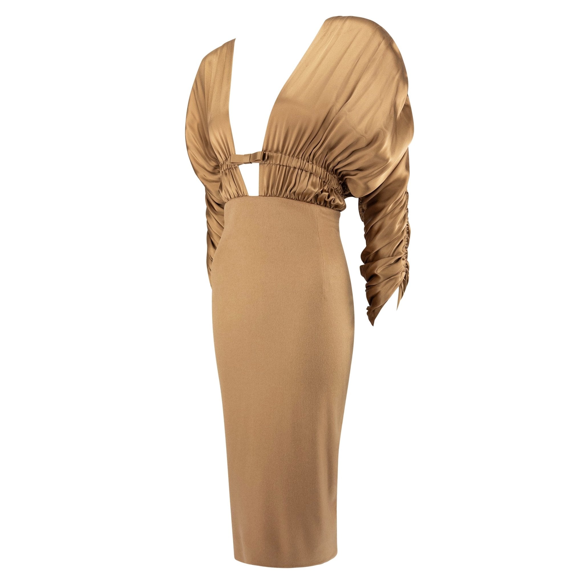 F/W 2003 Gianfranco Ferré Beyoncé Runway Plunging Long Sleeve Cocktail Dress - RealList