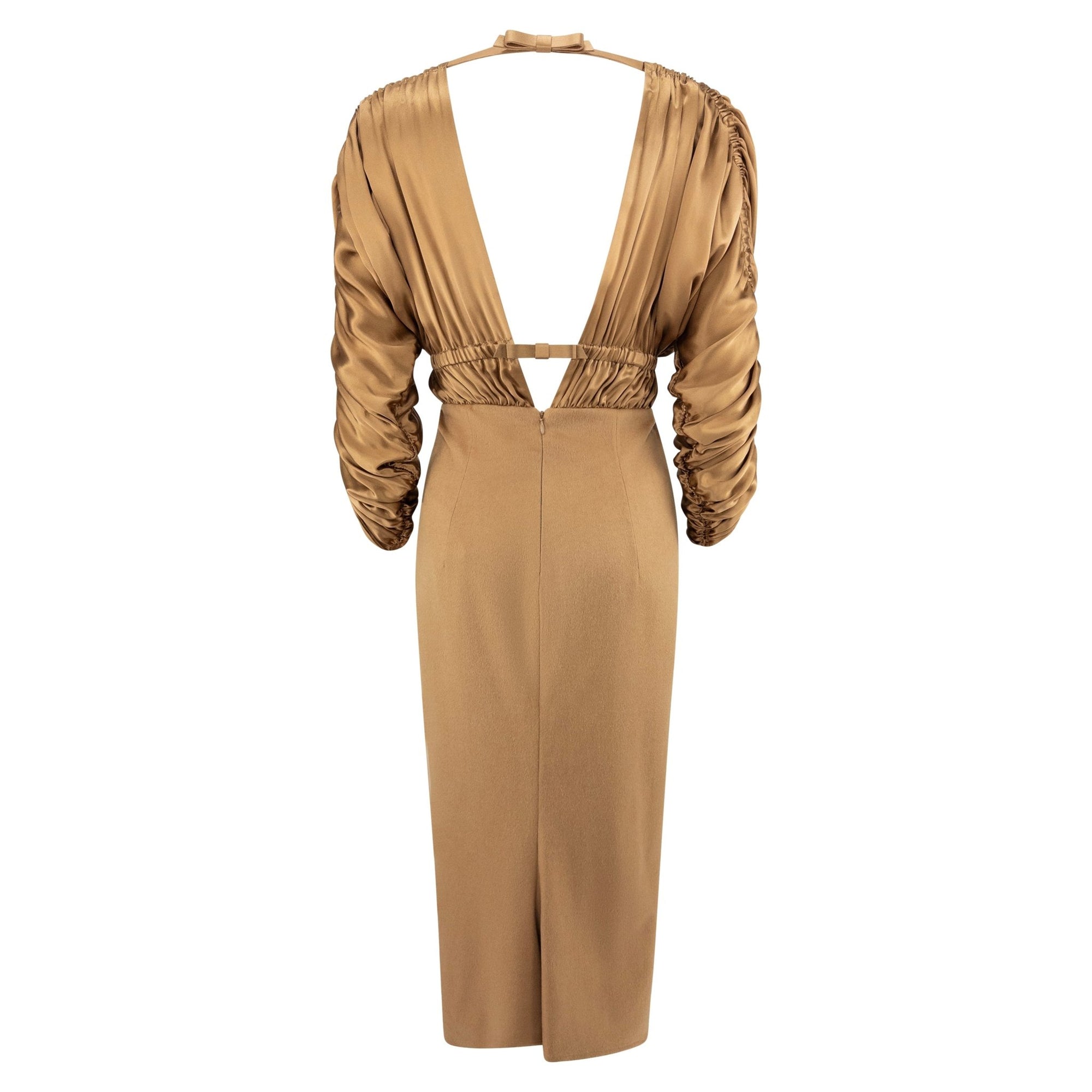 F/W 2003 Gianfranco Ferré Beyoncé Runway Plunging Long Sleeve Cocktail Dress - RealList