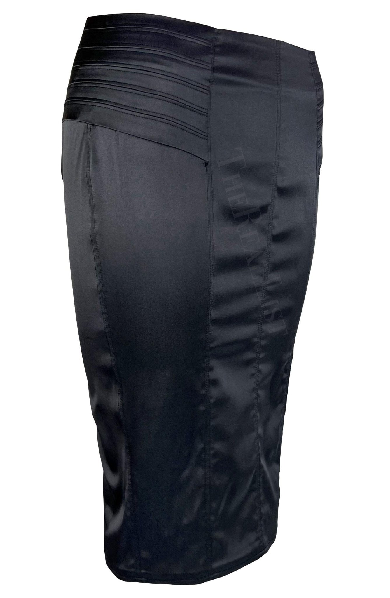 F/W 2003 Gucci by Tom Ford Grey Silk Satin Bodycon Skirt - RealList