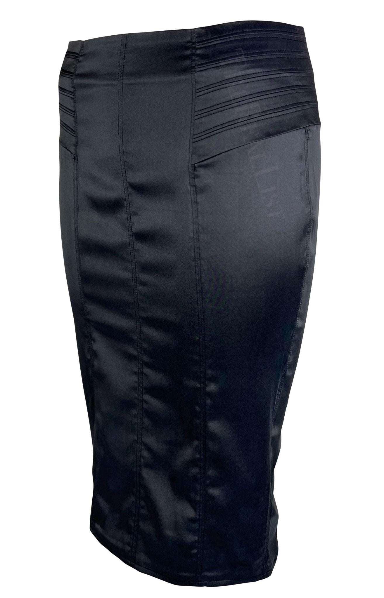 F/W 2003 Gucci by Tom Ford Grey Silk Satin Bodycon Skirt - RealList