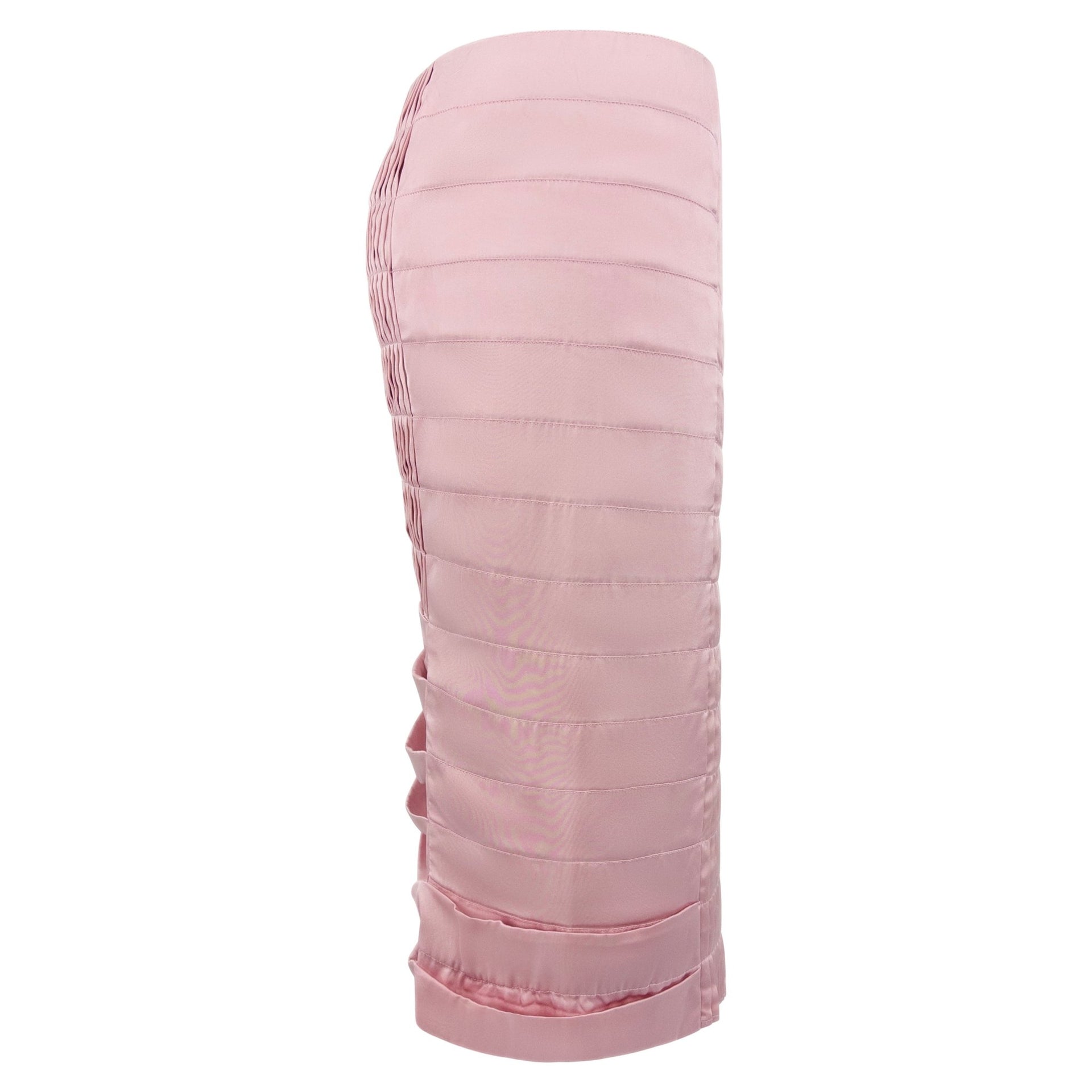 F/W 2004 Gucci by Tom Ford Baby Pink Satin Pleated Pencil Skirt - RealList