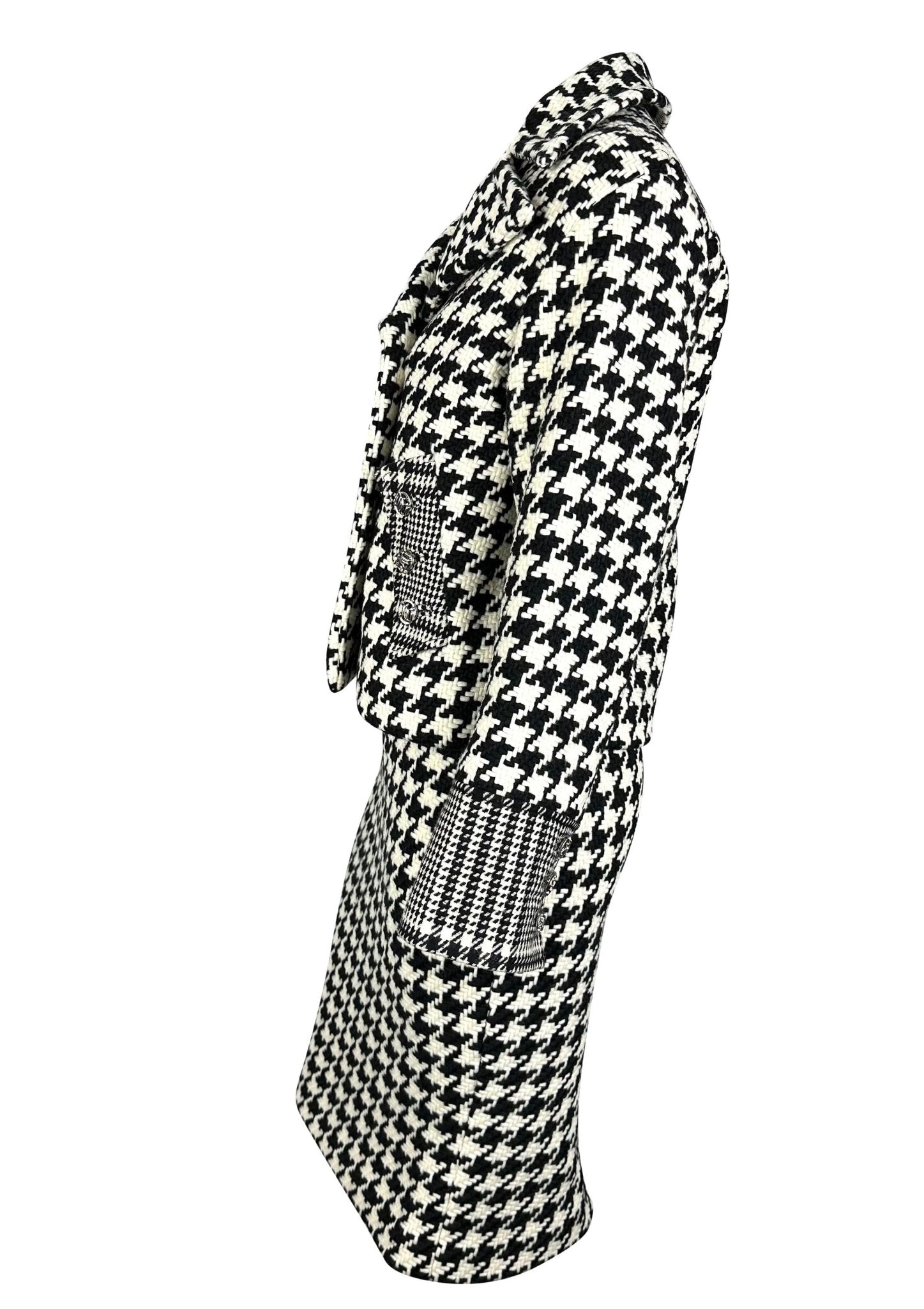 F/W 2004 Versace by Donatella Runway Black White Tweed Houndstooth Skirt Suit - RealList
