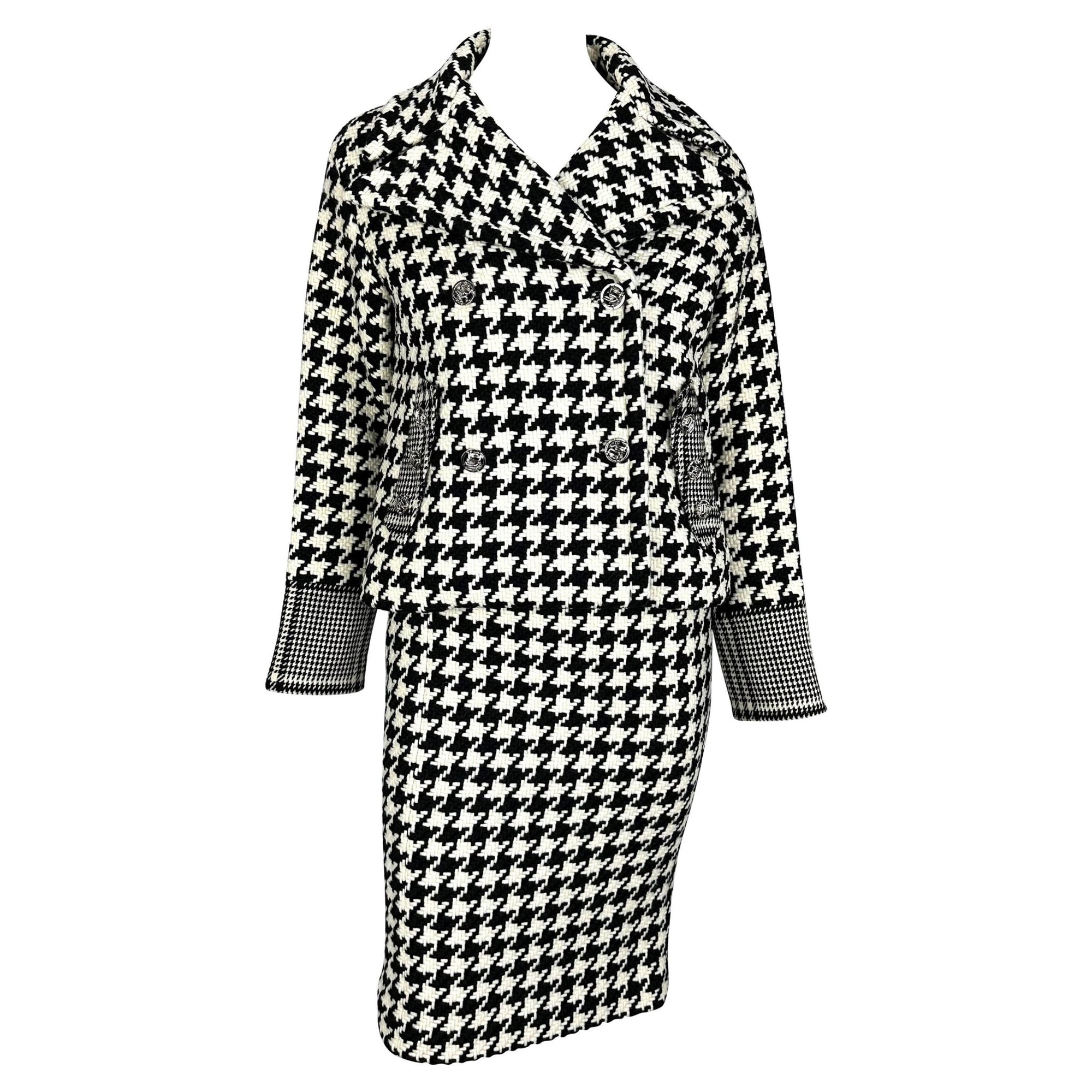 F/W 2004 Versace by Donatella Runway Black White Tweed Houndstooth Skirt Suit - RealList