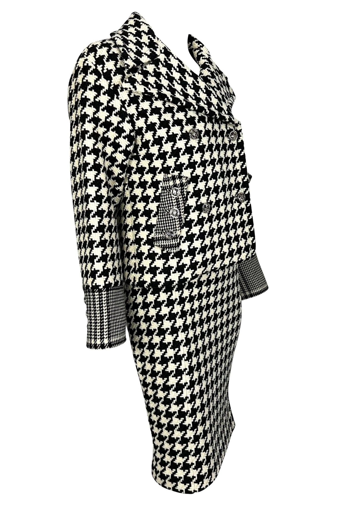 F/W 2004 Versace by Donatella Runway Black White Tweed Houndstooth Skirt Suit - RealList