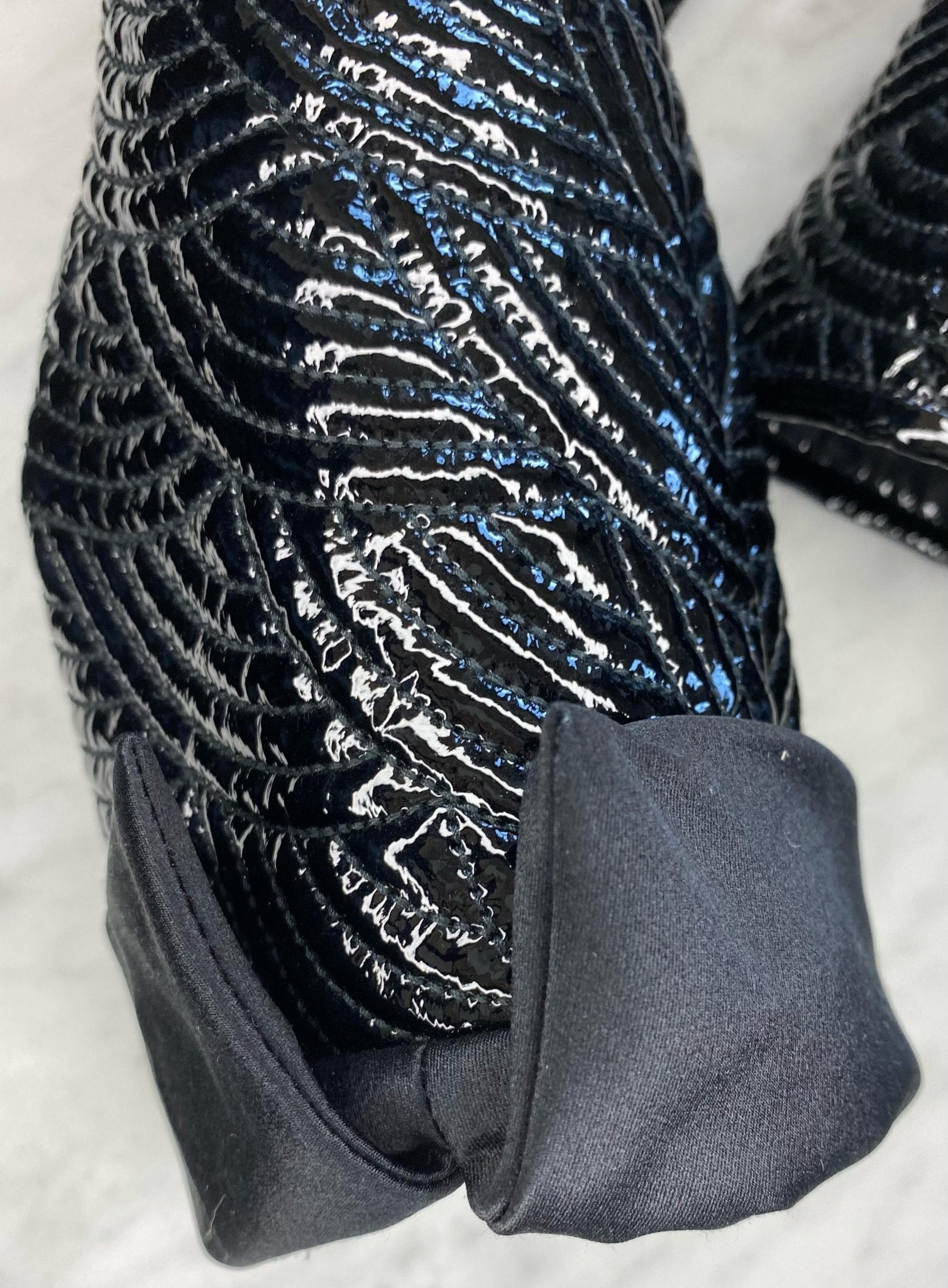 F/W 2004 Yves Saint Laurent by Tom Ford Chinoiserie Patent Leather Mink Jacket - RealList