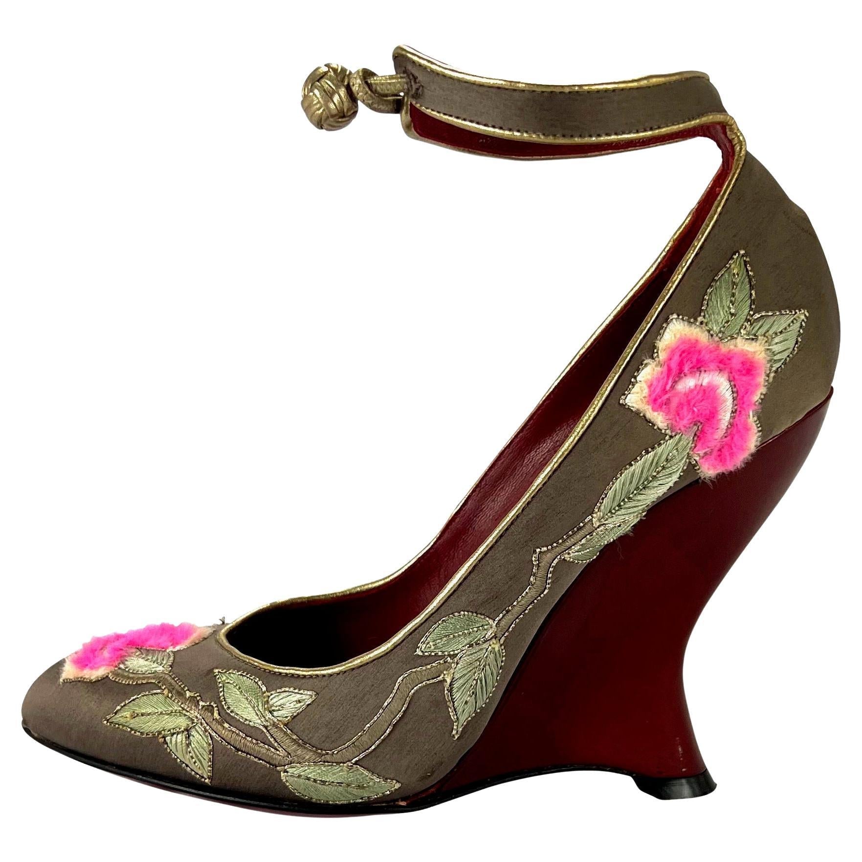 F/W 2004 Yves Saint Laurent by Tom Ford Embroidered Chinoiserie Wedge Size 36 - RealList