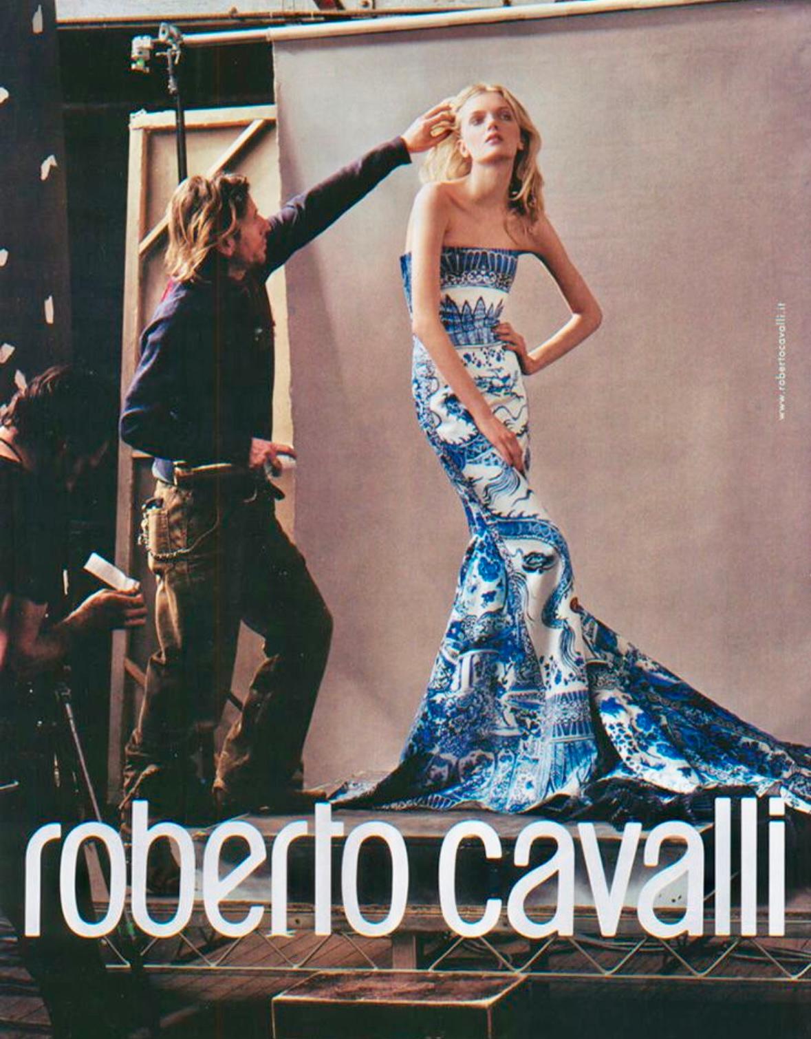 F/W 2005 Roberto Cavalli Green Ming Vase Print Silk Maxi Skirt - RealList