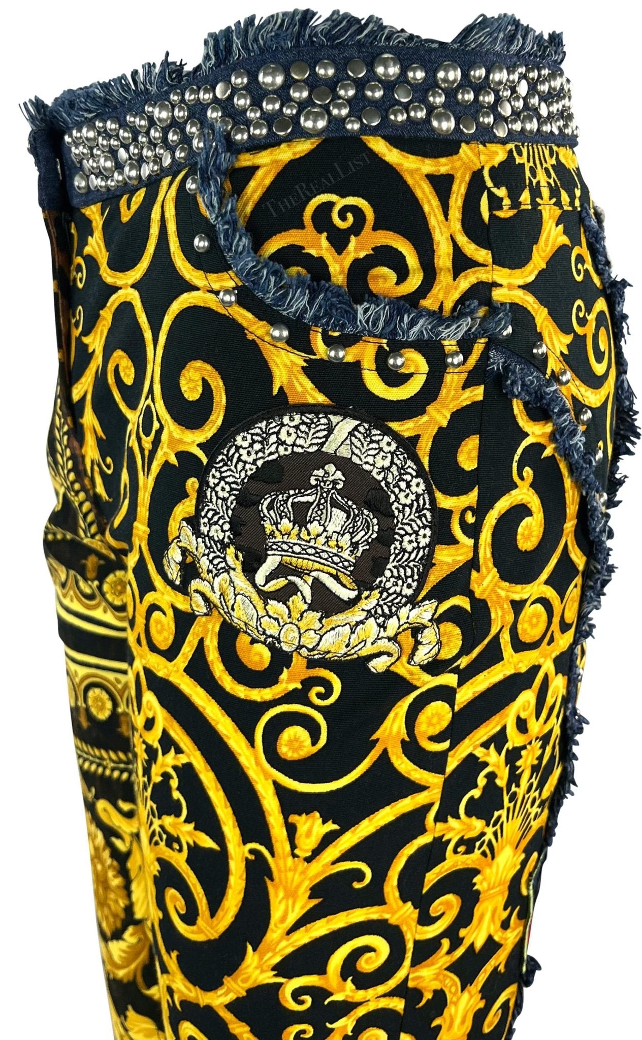 NWT S/S 2005 Versace by Donatella Baroque Print 'Chaos Couture' Studded Jeans - RealList