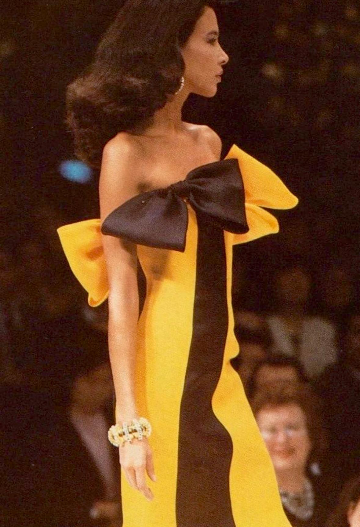 S/S 1987 Givenchy Haute Couture Runway Yellow Black Bow Trumpet Flare Gown - RealList