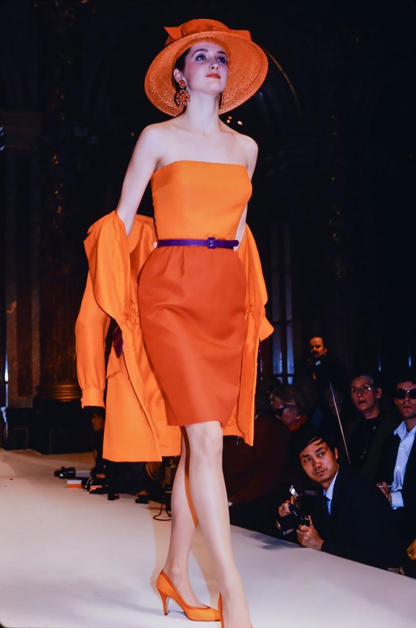 S/S 1989 Guy Laroche Haute Couture Belted Green Silk Strapless Flare Dress - RealList