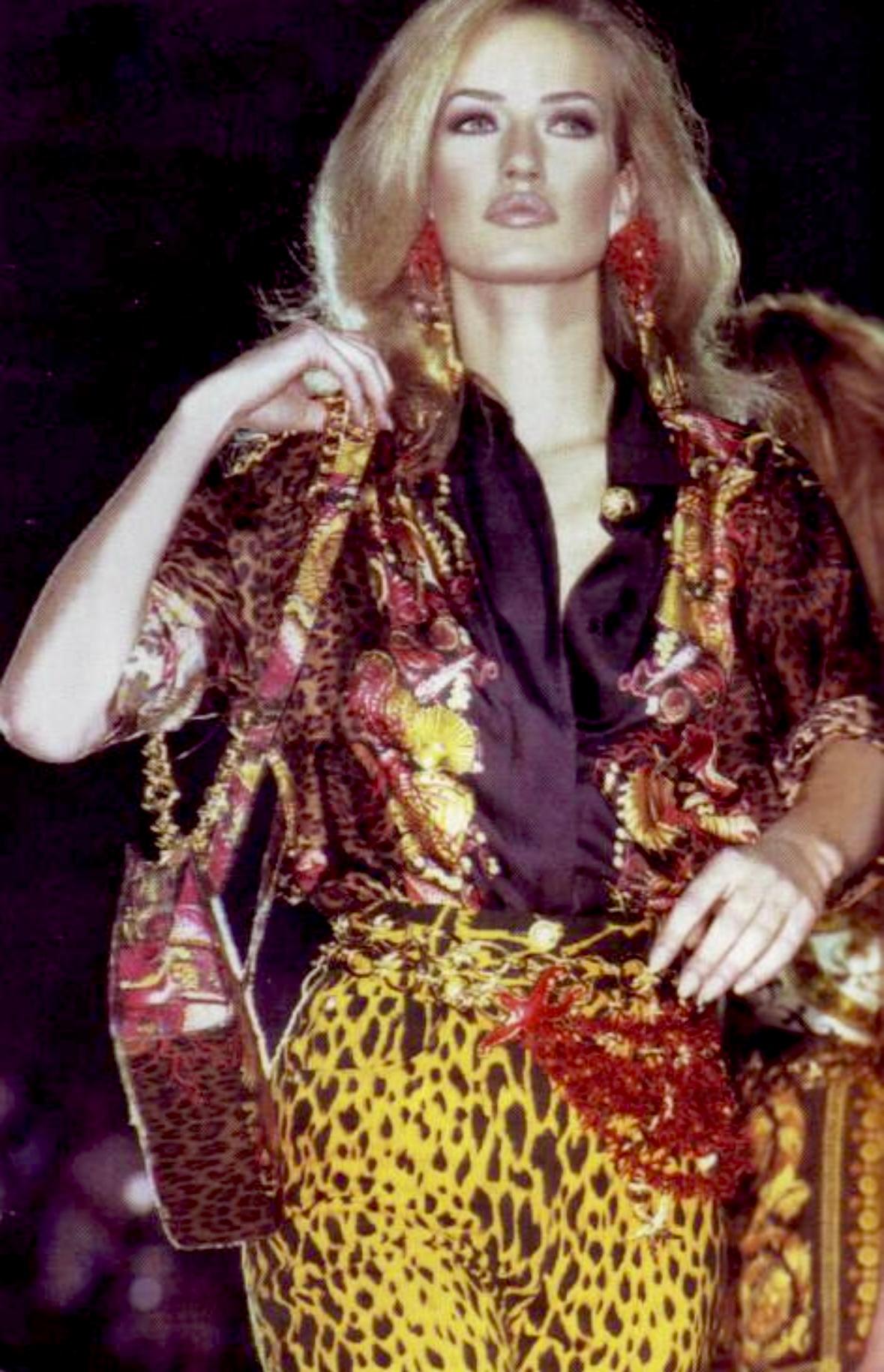 S/S 1992 Gianni Versace Runway Rhinestone Gold Shell Jewel Chain Crossbody Bag - RealList