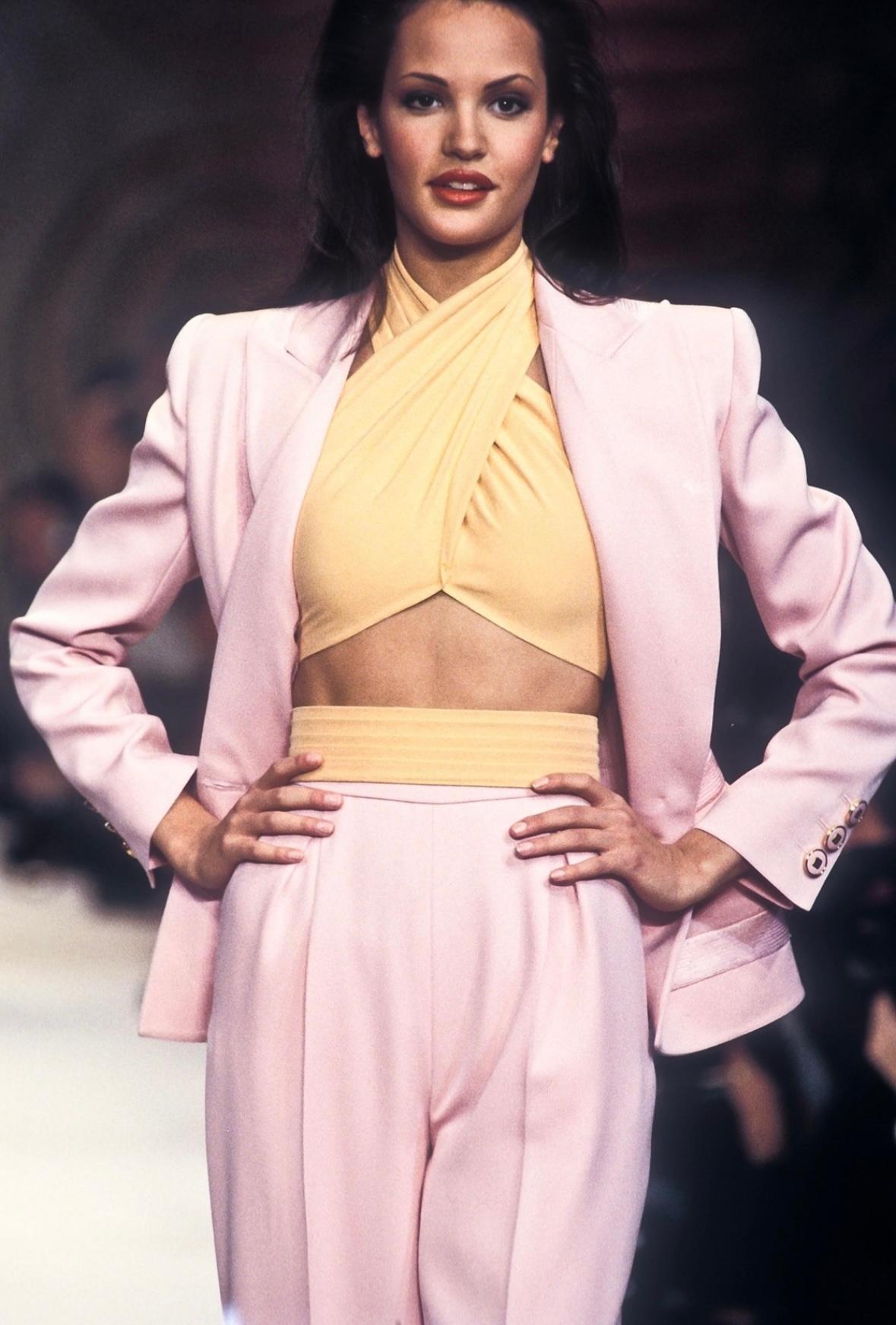 S/S 1993 Valentino Garavani Runway Embroidered Geometric Light Pink Skirt Suit - RealList