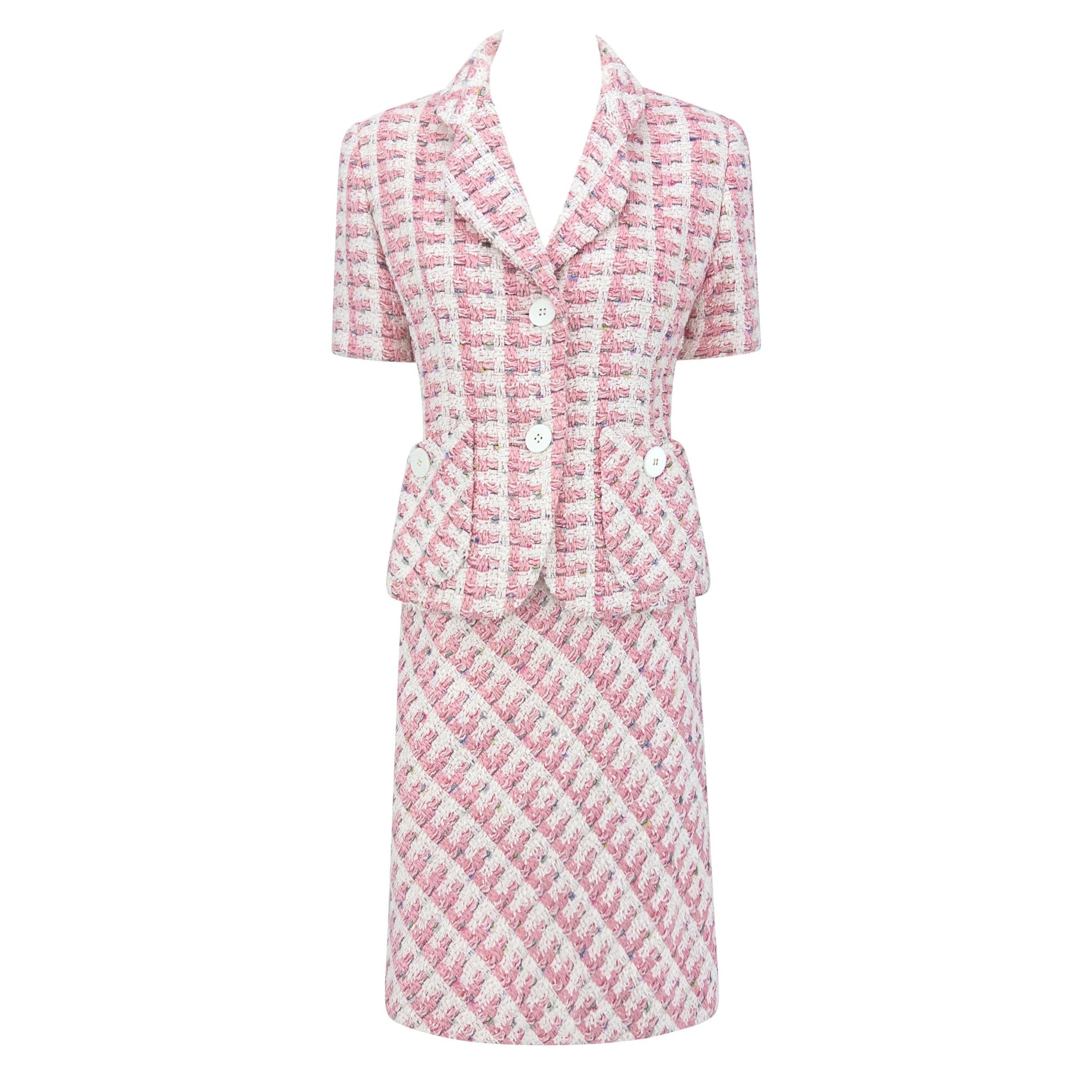 S/S 1995 Bill Blass Runway Pink White Tweed Short Sleeve Belted Skirt Suit - RealList
