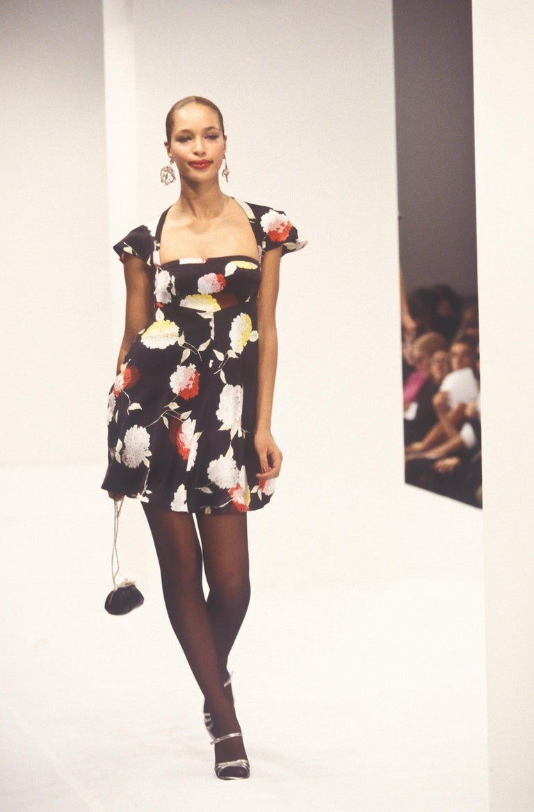 S/S 1995 Dolce & Gabbana Black Satin Floral Print Flared Mini Skirt - RealList