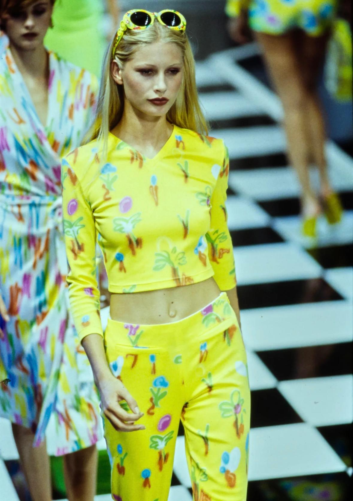 S/S 1996 Gianni Versace Neon Yellow Graffiti Floral Short Sleeve Skirt Suit - RealList