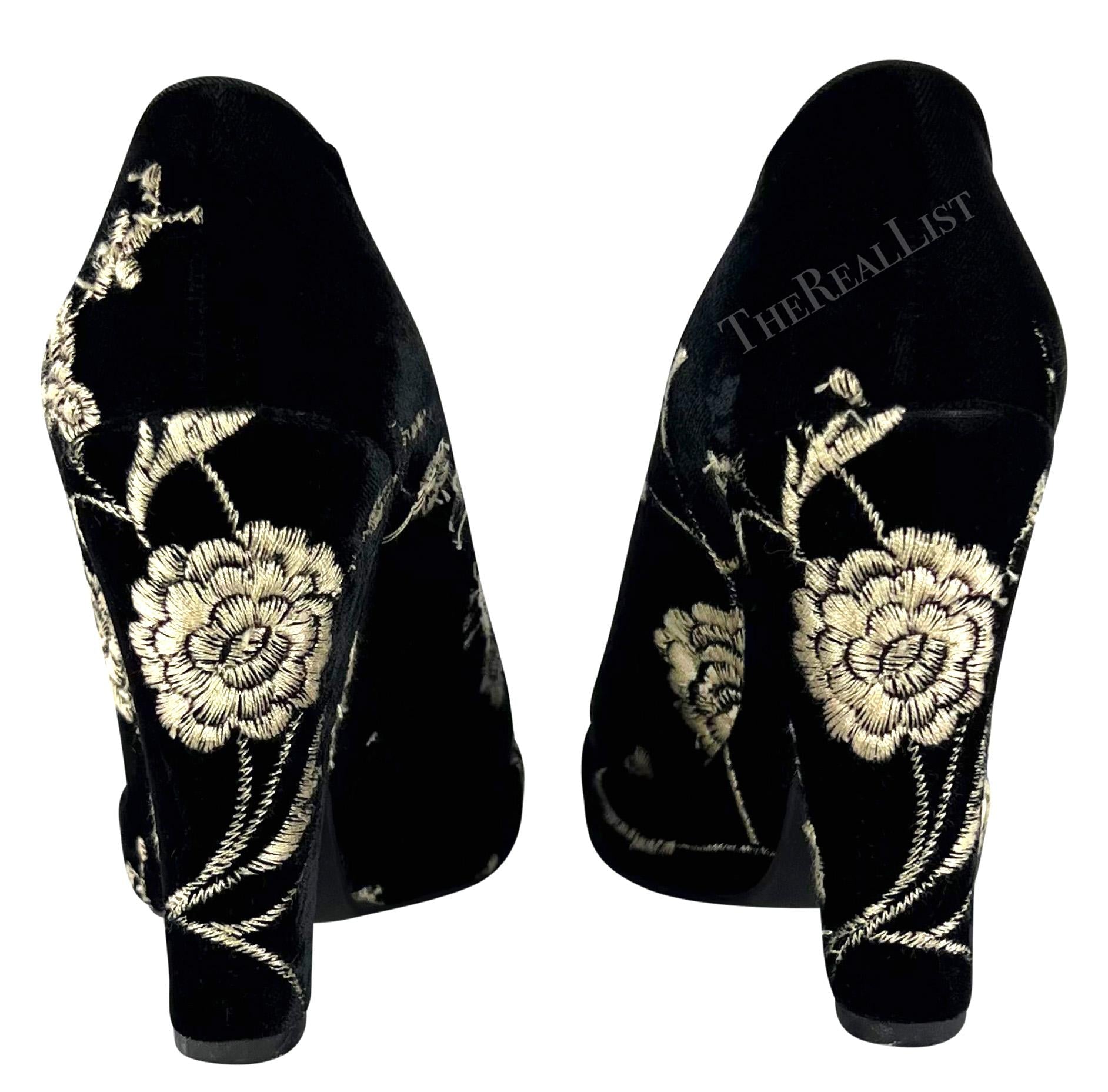 S/S 1997 Dolce & Gabbana Black Velvet Floral Embroidered Chunky Block Heels - RealList
