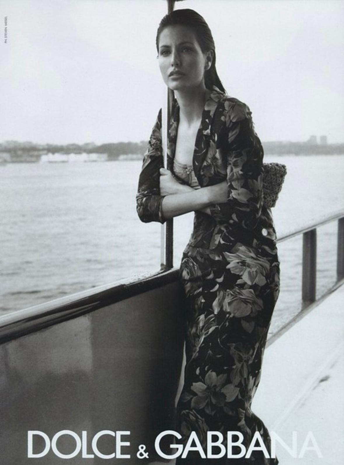 S/S 1997 Dolce & Gabbana Grey Crochet Knit Silver Frame Evening Bag - RealList