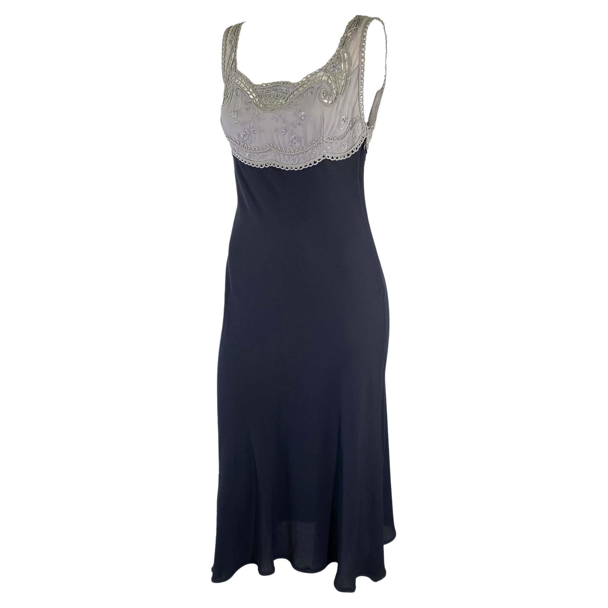 S/S 1997 Gianni Versace Couture Runway Grey Lace Embroidered Dress - RealList