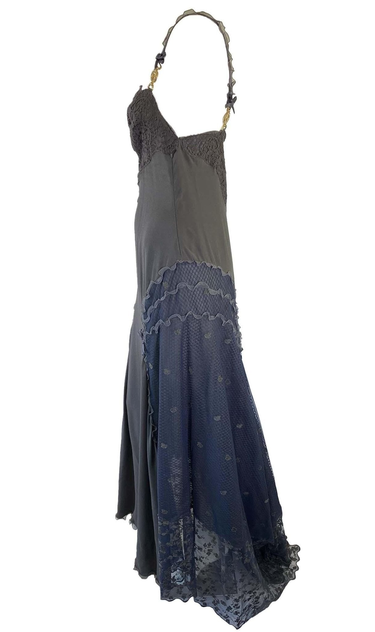 S/S 1997 Gianni Versace Finale Naomi Campbell Grey Lace Gown Logo Strap - RealList