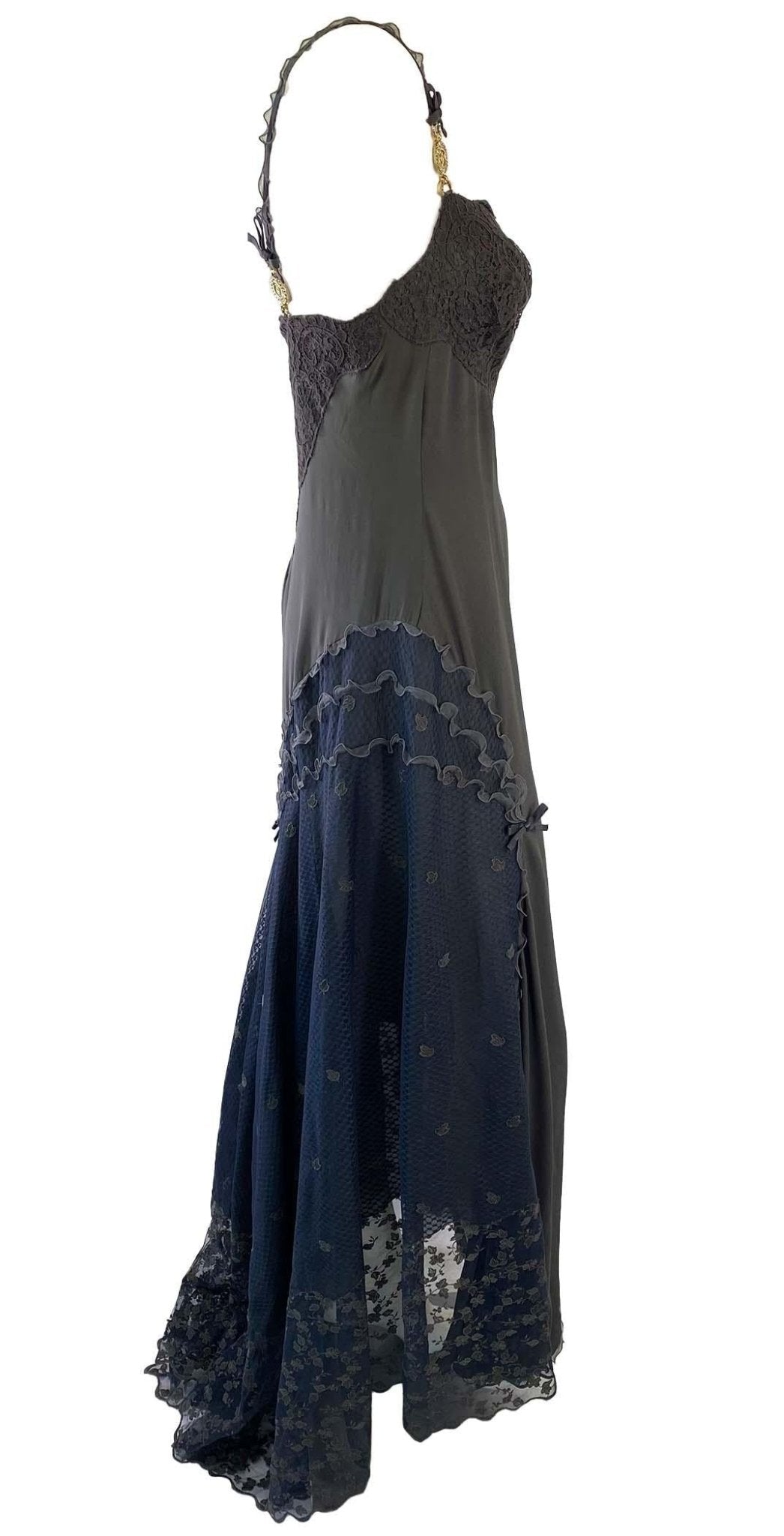 S/S 1997 Gianni Versace Finale Naomi Campbell Grey Lace Gown Logo Strap - RealList