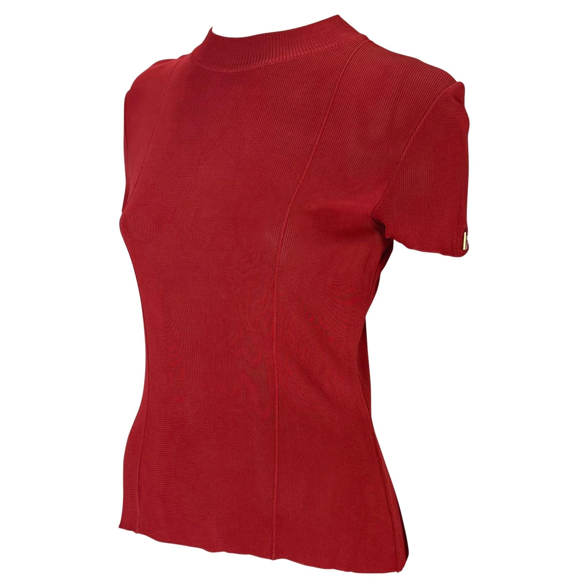 S/S 1997 Gucci by Tom Ford Red G Logo Medallion Viscose Stretch Knit T-Shirt Top - RealList