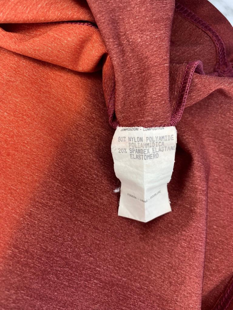 S/S 1997 Gucci by Tom Ford Vogue Cover 'G' Medallion Red Ombré Stretch T-Shirt Top - RealList