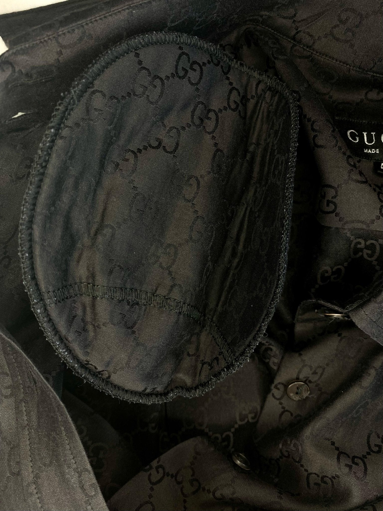 S/S 1998 Gucci by Tom Ford GG Monogram Black Cotton Silk Shoulder Pad Button Up Shirt - RealList