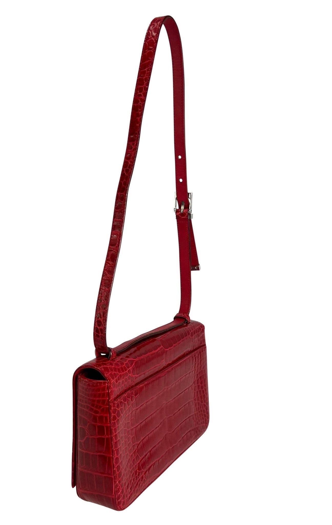 S/S 1998 Gucci by Tom Ford Runway Red Alligator Adjustable Crossbody G Logo Bag - RealList