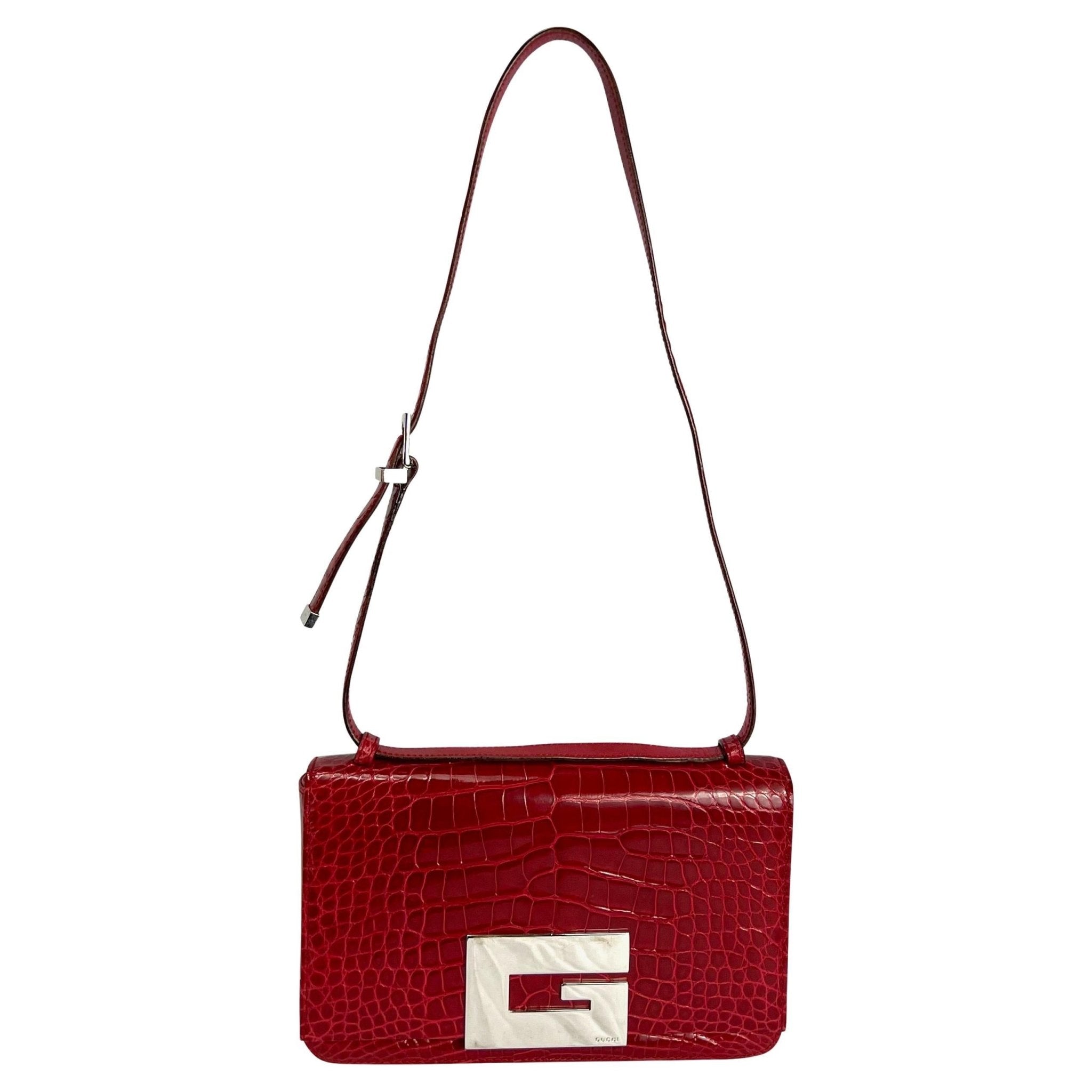 S/S 1998 Gucci by Tom Ford Runway Red Alligator Adjustable Crossbody G Logo Bag - RealList