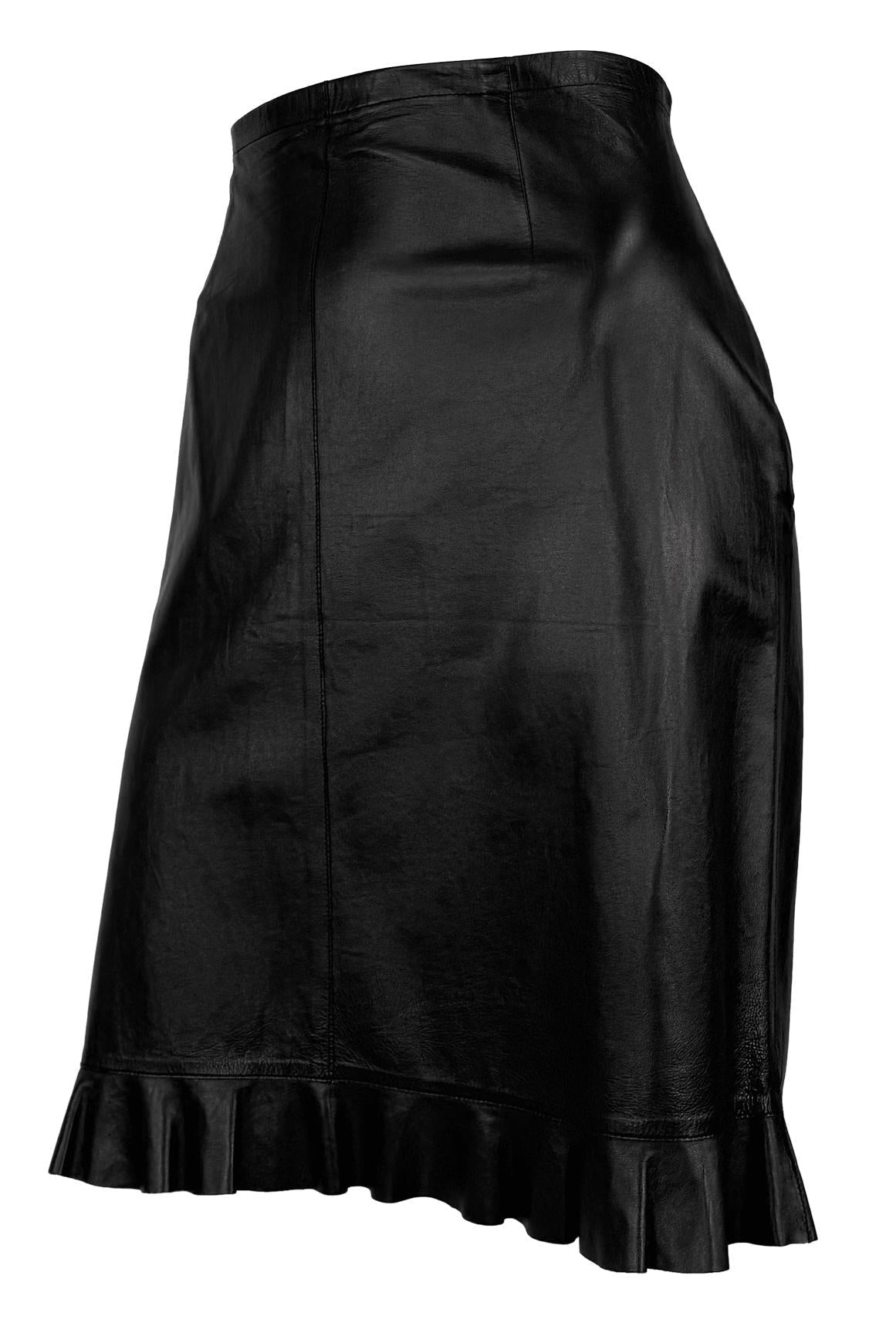 S/S 1999 Gucci by Tom Ford Black Leather Ruffle Trim Pencil Skirt - RealList