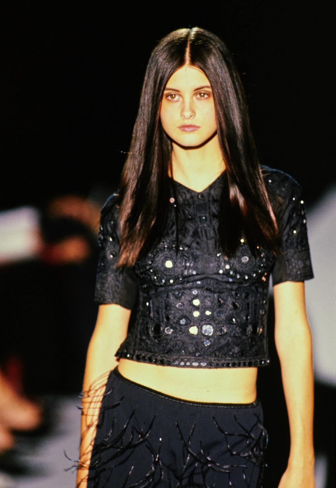 S/S 1999 Gucci by Tom Ford Black Silk Ostrich Feather Leather Band Skirt - RealList