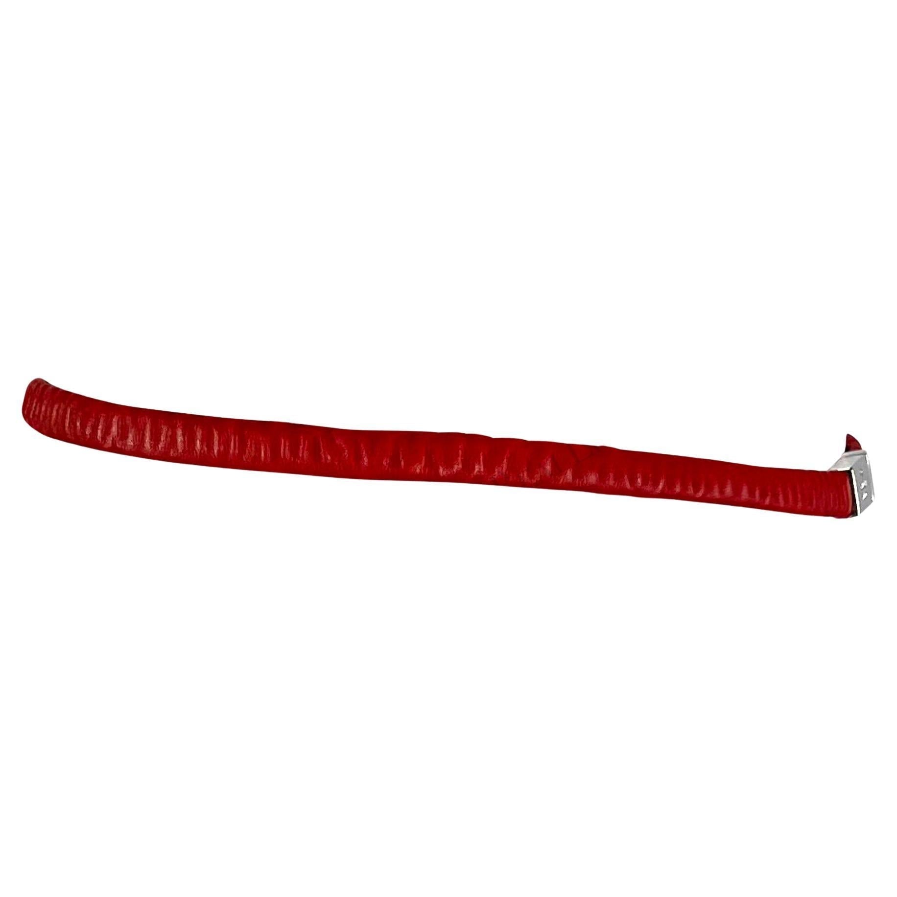 S/S 1999 Gucci by Tom Ford Runway Elasticized Red Leather Logo Thin Belt - RealList