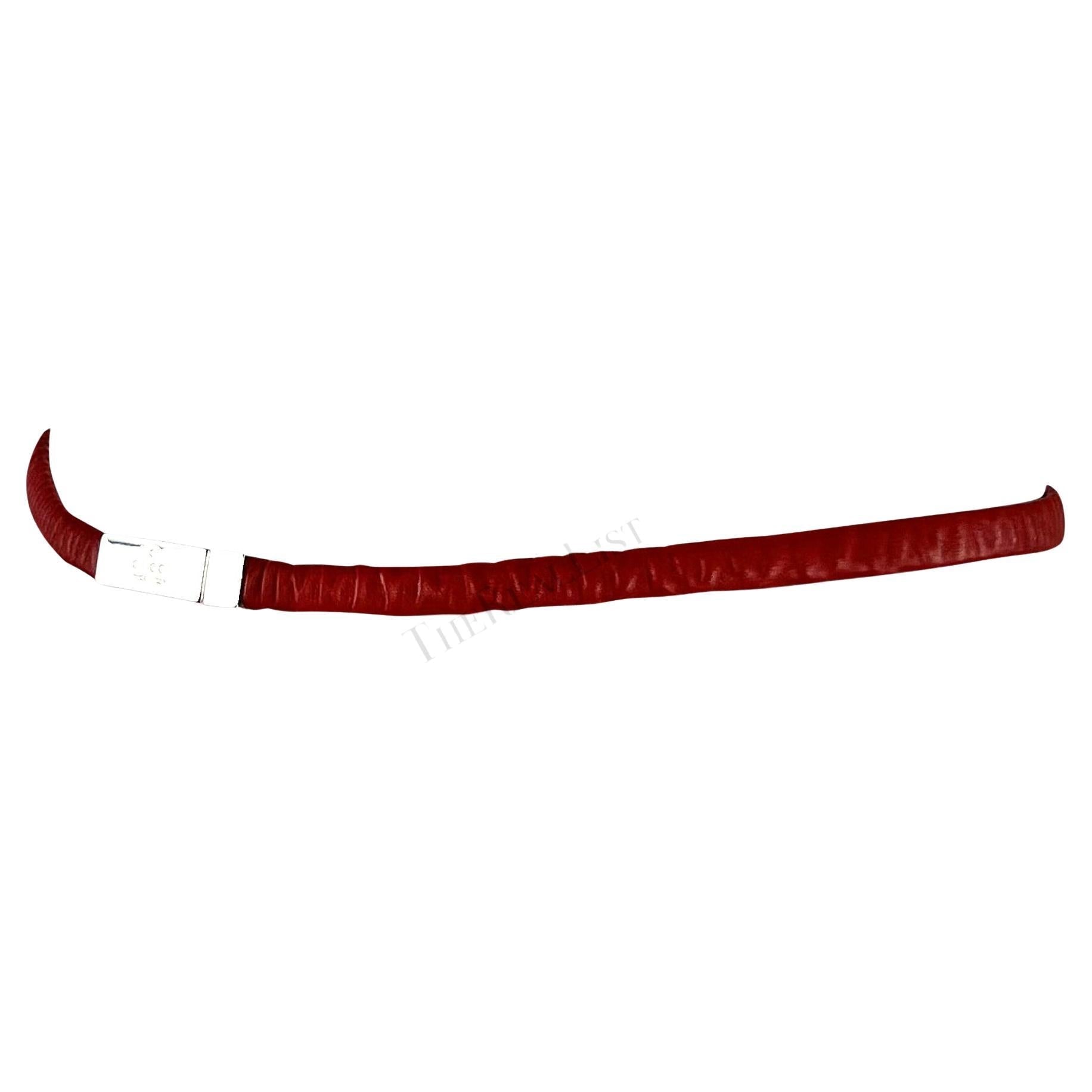 S/S 1999 Gucci by Tom Ford Runway Elasticized Red Leather Logo Thin Belt - RealList