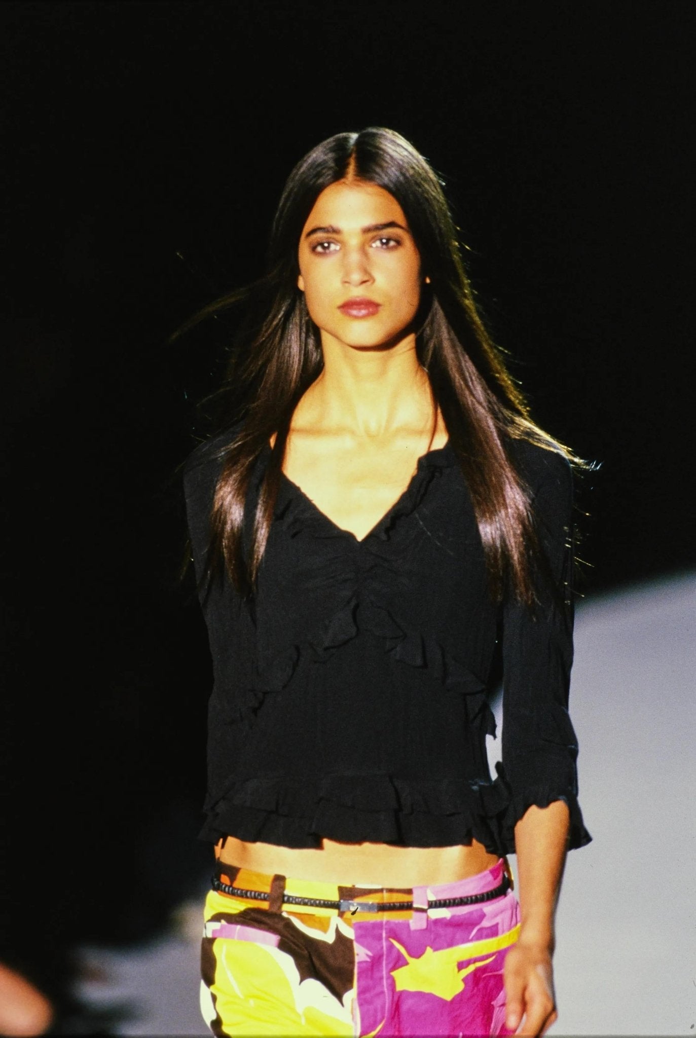 S/S 1999 Gucci by Tom Ford Runway Elasticized Teal Leather Logo Thin Belt - RealList