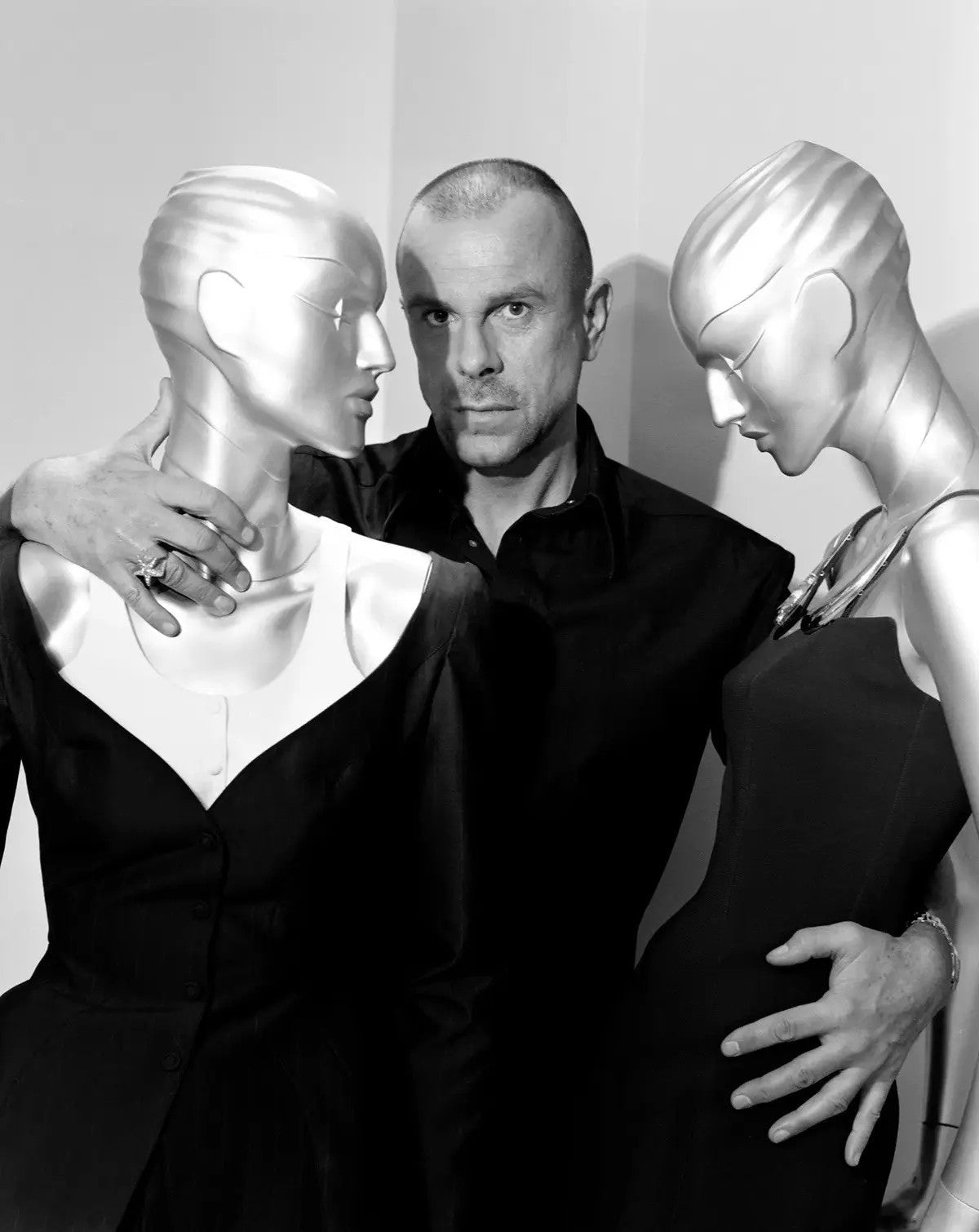 S/S 1999 Thierry Mugler Runway Sculptural Abstract Brooch Strap Navy Gown - RealList