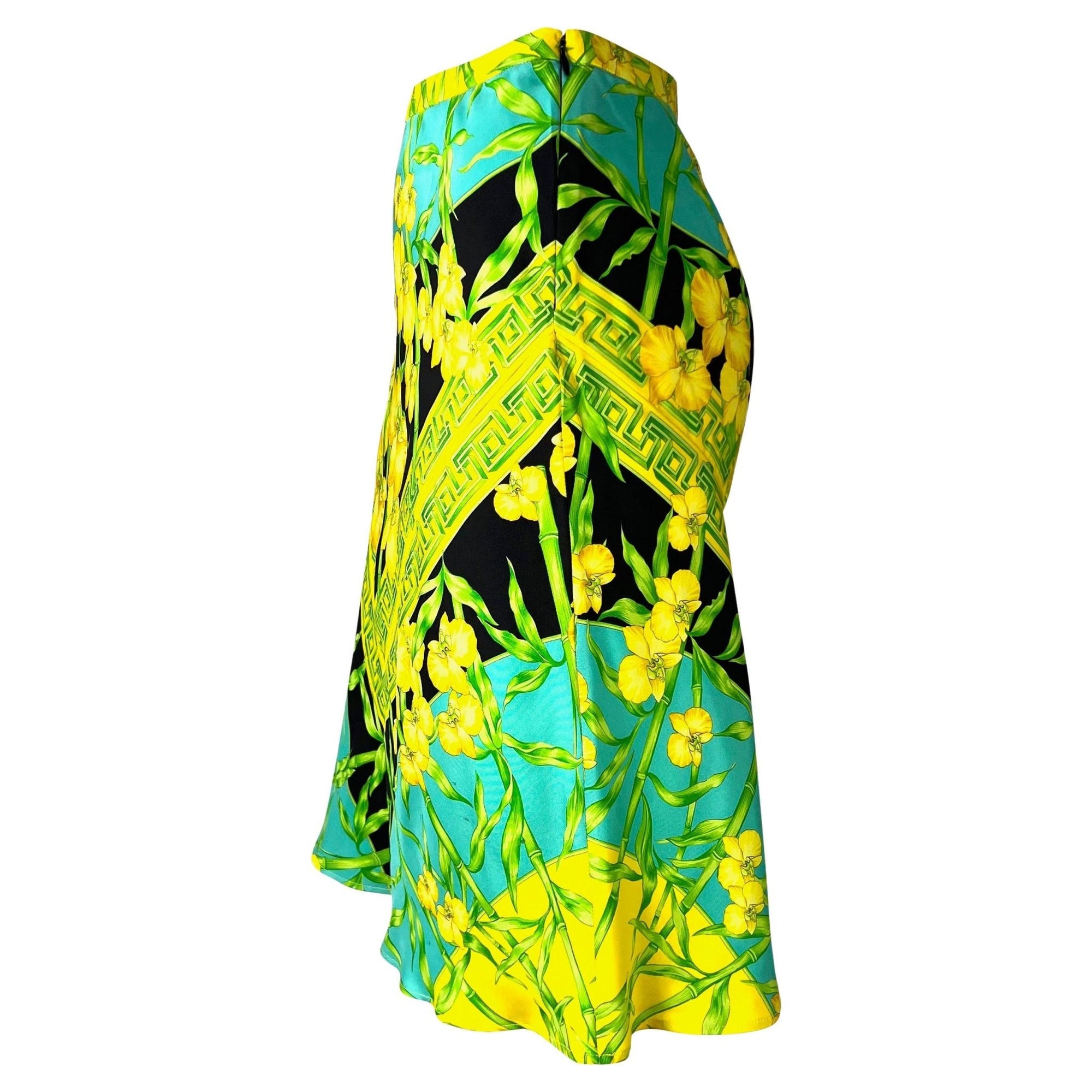 S/S 2000 Gianni Versace by Donatella Orchid Greek Key Jungle Print Silk Skirt - RealList