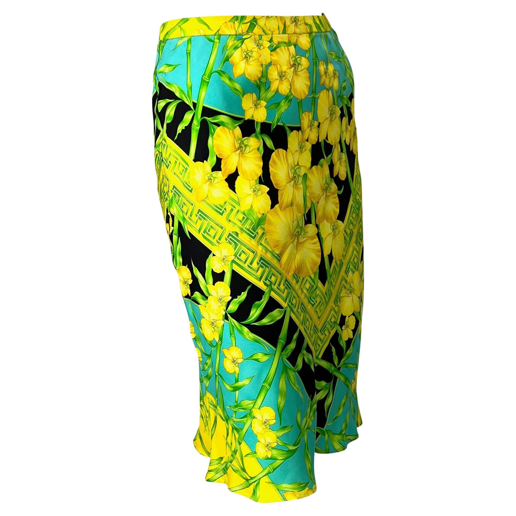 S/S 2000 Gianni Versace by Donatella Orchid Greek Key Jungle Print Silk Skirt - RealList