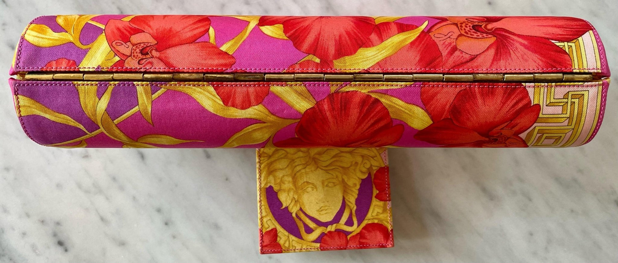 S/S 2000 Gianni Versace by Donatella Runway Pink Printed Silk Convertible Clutch - RealList