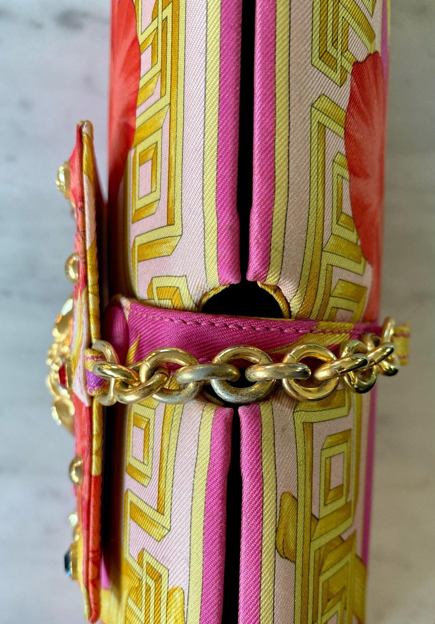 S/S 2000 Gianni Versace by Donatella Runway Pink Printed Silk Convertible Clutch - RealList
