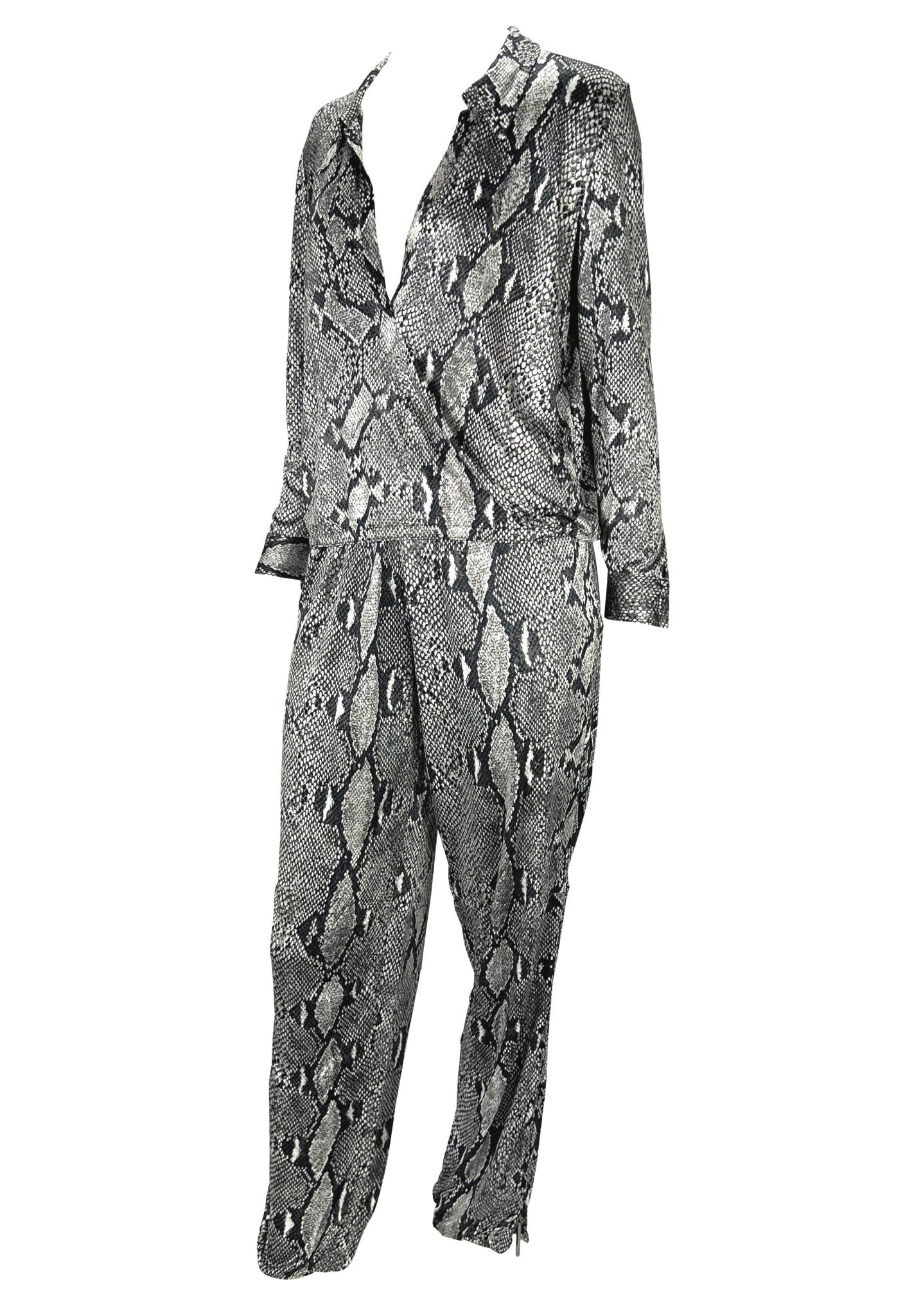 S/S 2000 Gucci by Tom Ford Black White Snakeskin Logo Print Viscose Pant Set - RealList