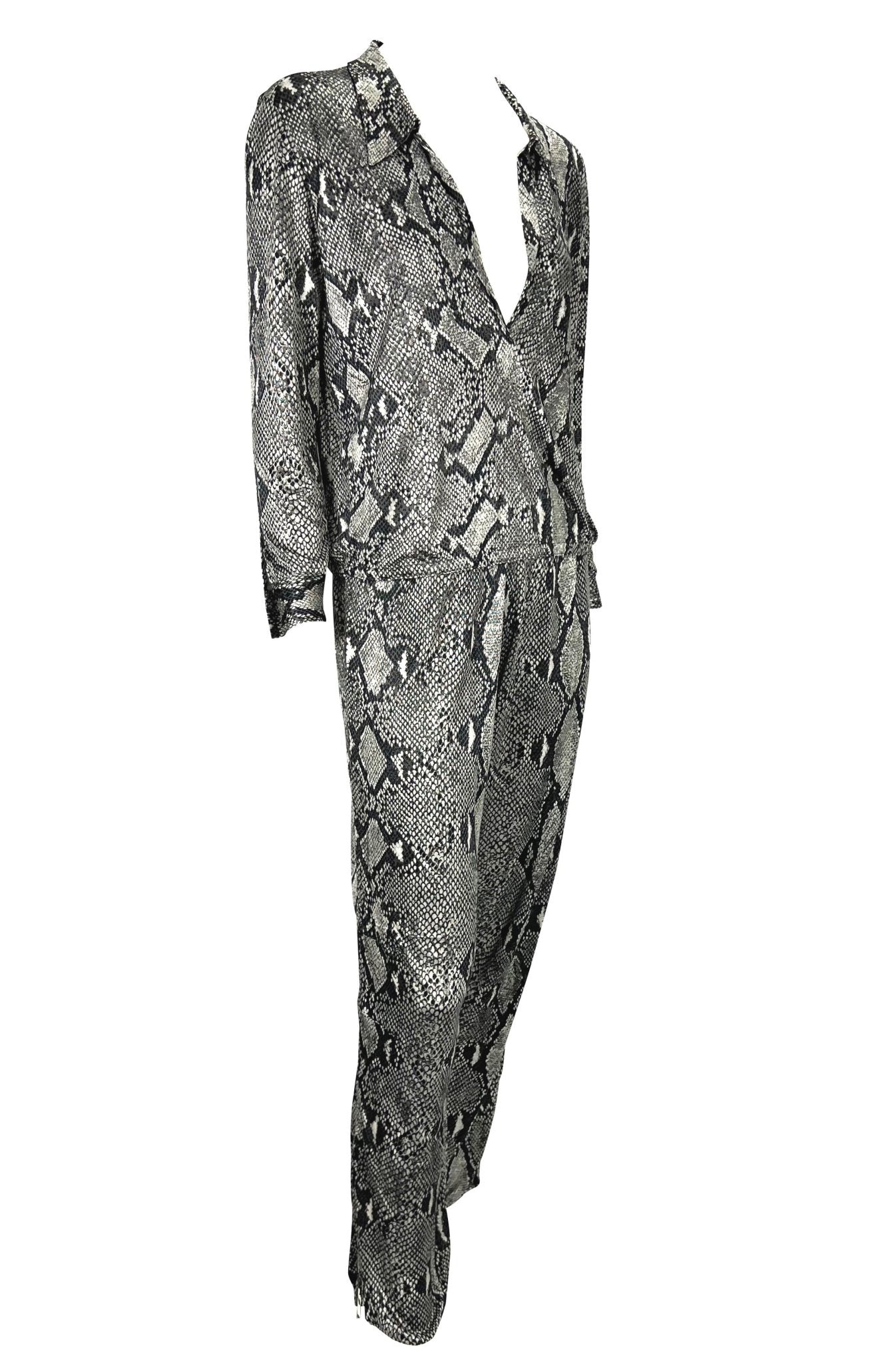 S/S 2000 Gucci by Tom Ford Black White Snakeskin Logo Print Viscose Pant Set - RealList