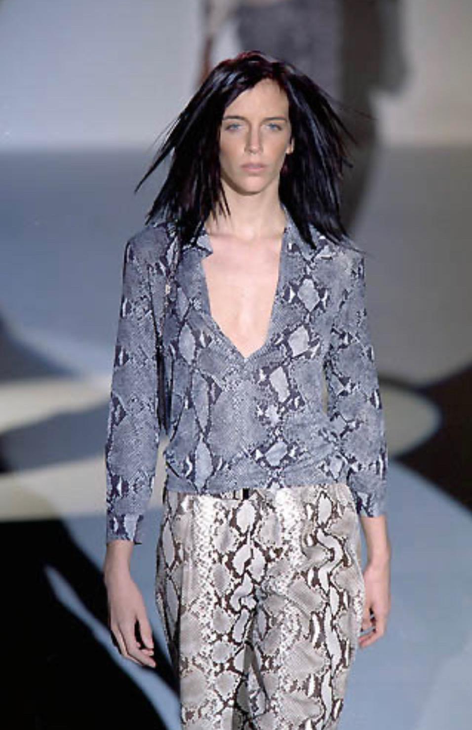 S/S 2000 Gucci by Tom Ford Black White Snakeskin Logo Print Viscose Pant Set - RealList