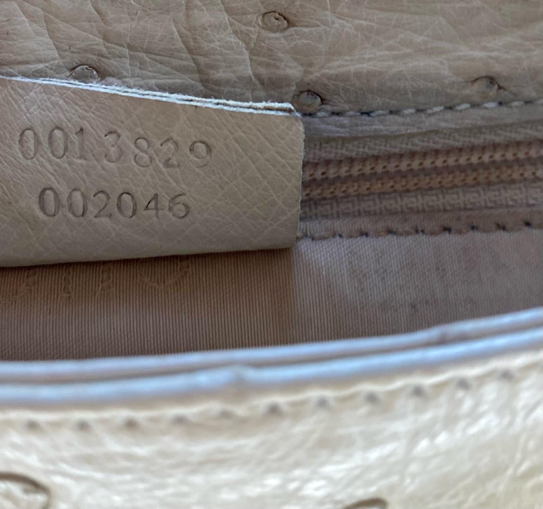 S/S 2000 Gucci by Tom Ford Cream Ostrich Chain Flap Shoulder Bag - RealList