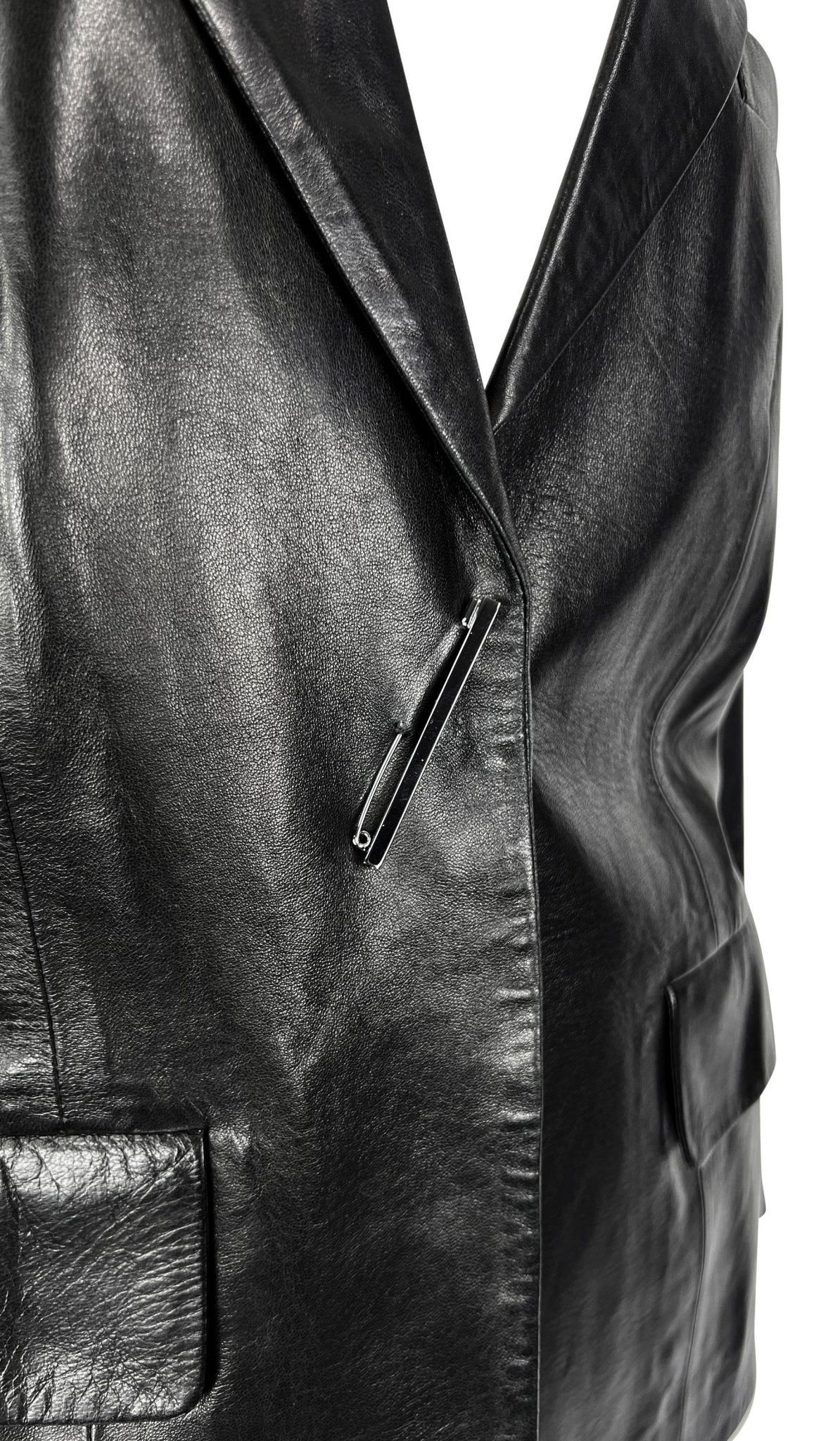 S/S 2000 Gucci by Tom Ford Runway Rhinestone Pin Black Leather Blazer Jacket - RealList