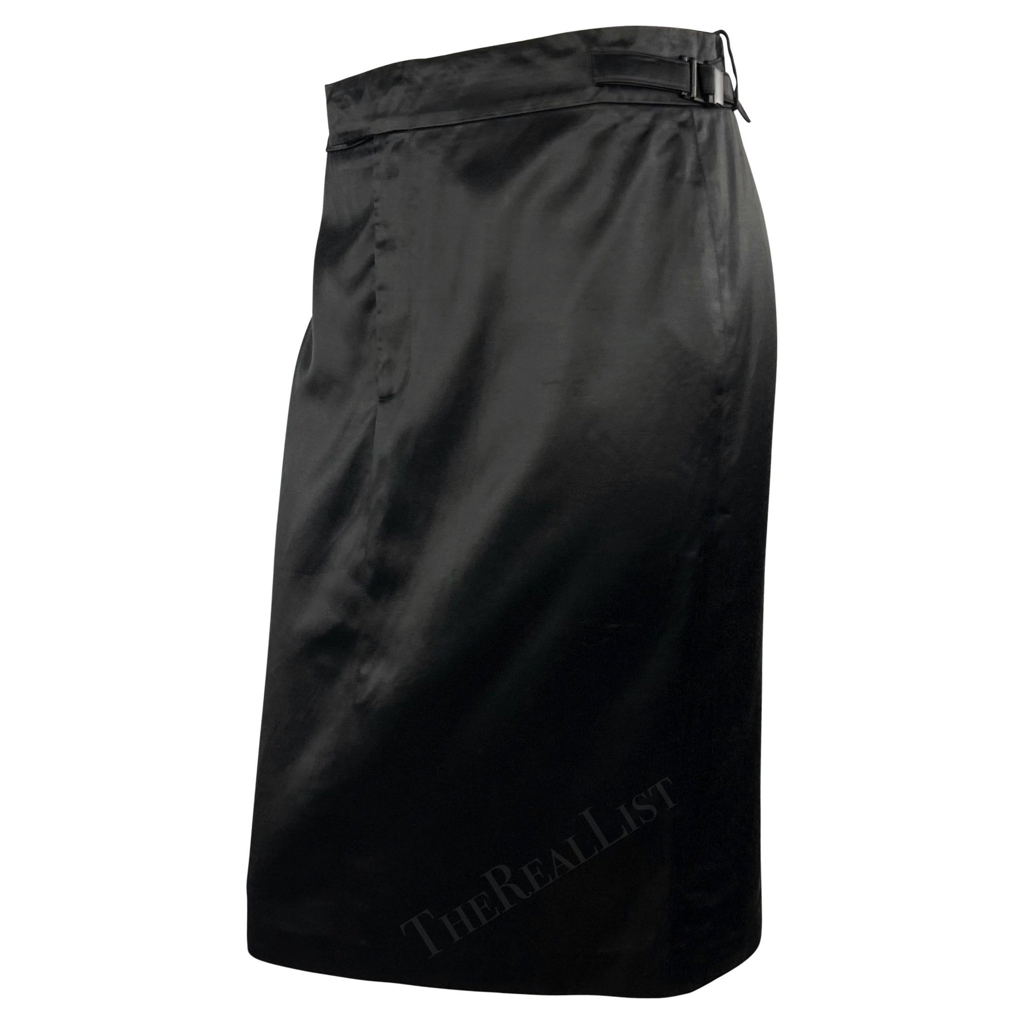 S/S 2001 Gucci by Tom Ford Black Satin Belted Runway Pencil Skirt - RealList