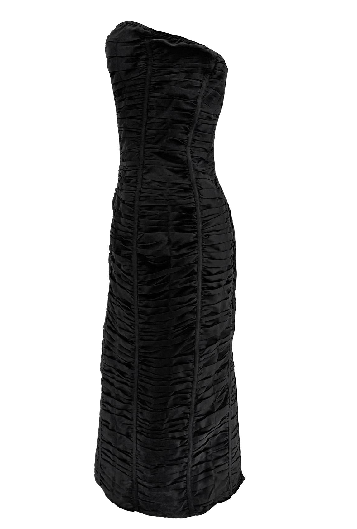 S/S 2001 Gucci by Tom Ford Black Silk Ruched Strapless Runway Dress - RealList