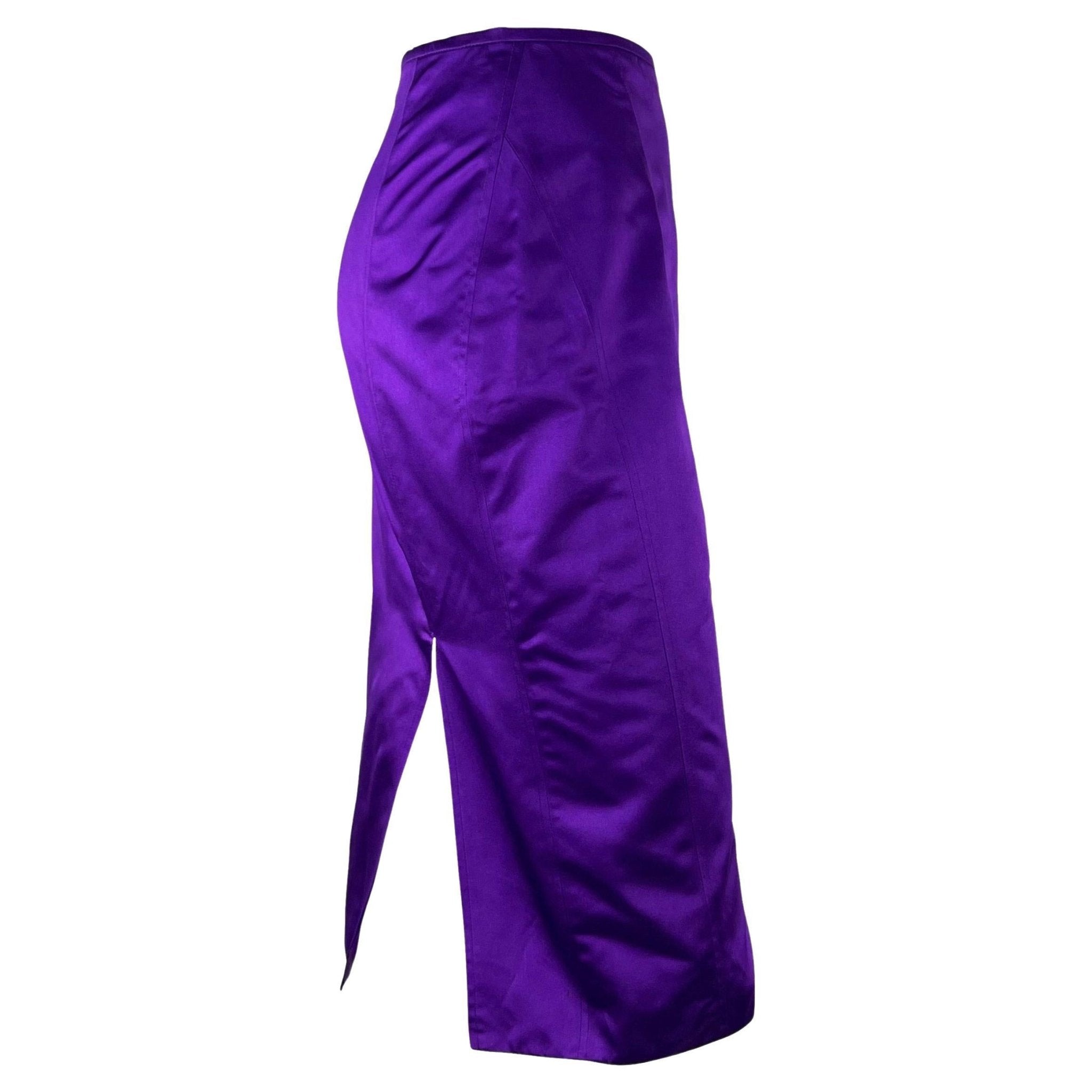 S/S 2001 Gucci by Tom Ford Runway Purple Satin Cargo Pocket Pencil Skirt - RealList